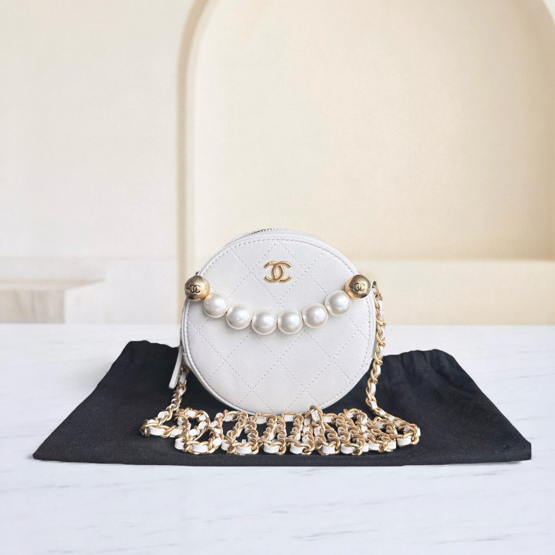 Chanel Pearl Round Clutch with Chain White Calfskin Aged Gold Hardware 29