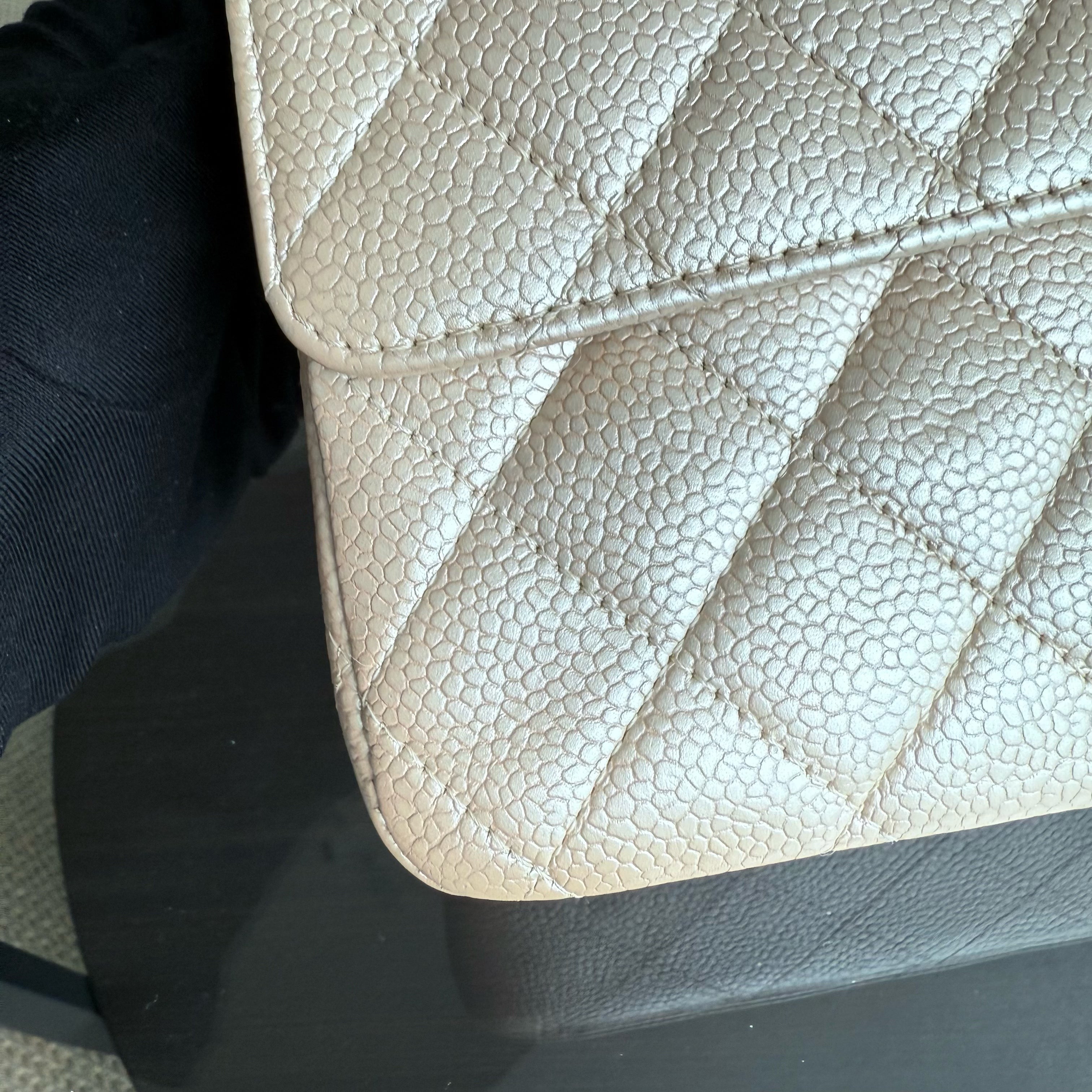 Chanel Classic Flap Medium - Caviar 25CM Quilted Pearl Iridescent Beige Gold Hardware Series 16