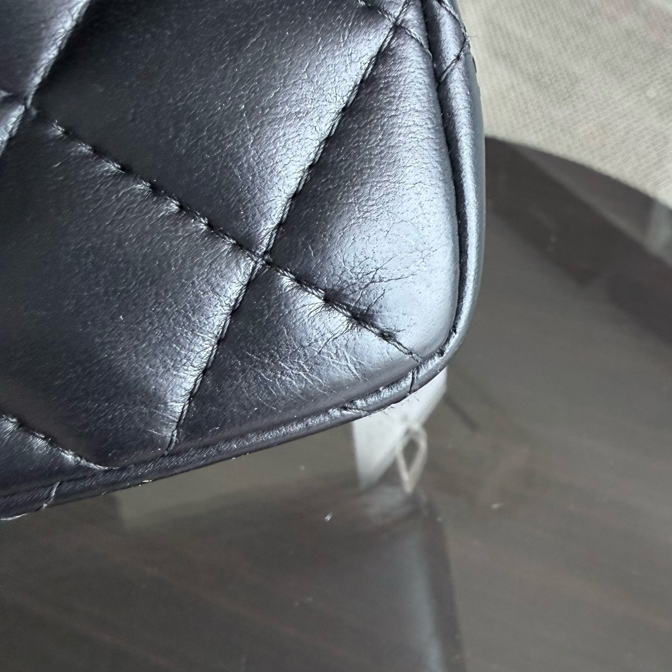 Chanel Classic Flap Mini Square - 17CM Quilted Lambskin Black Gold Hardware Series 18