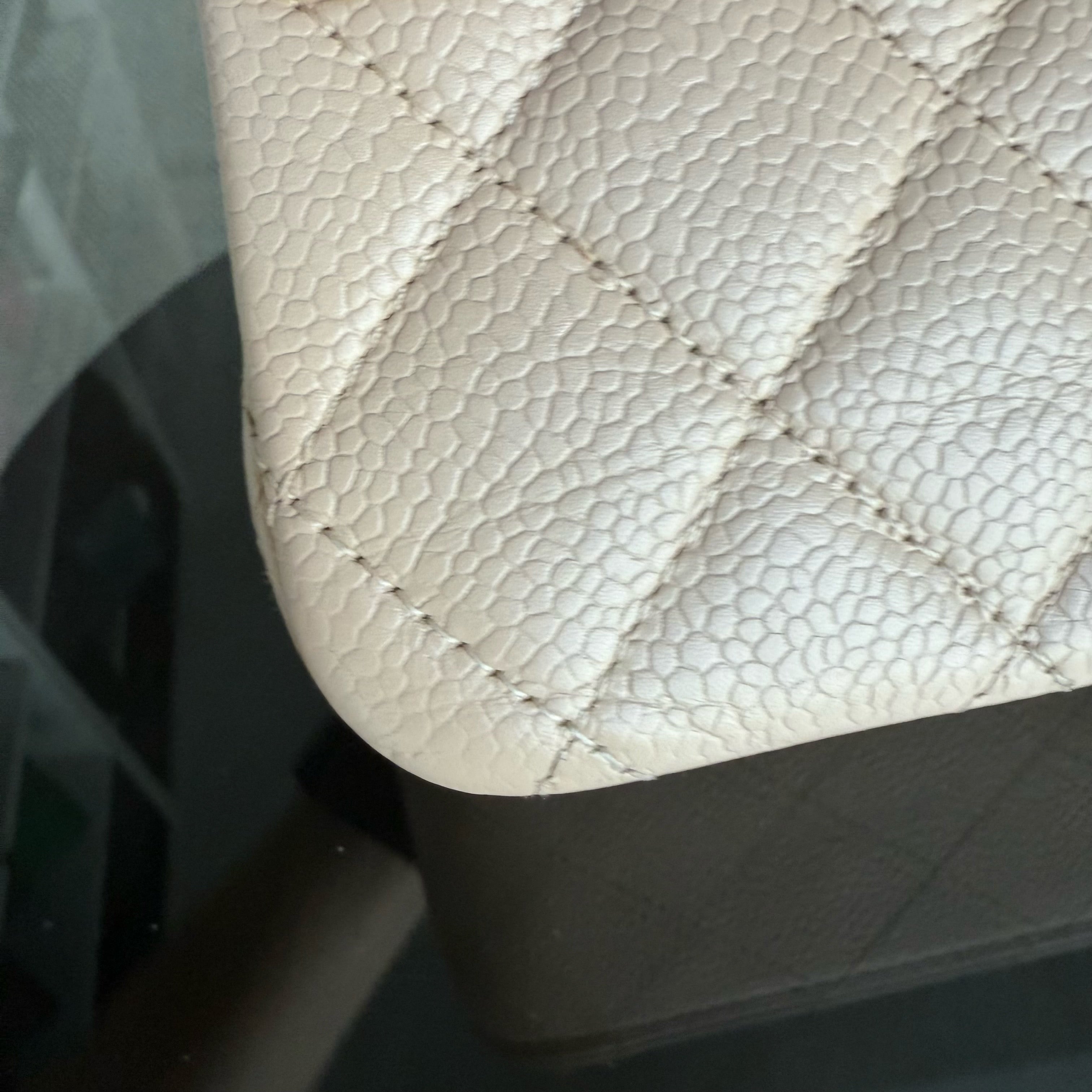 Chanel Classic Flap Medium - Caviar 25CM Quilted Grained Calfskin Beige Gold Hardware Series 14