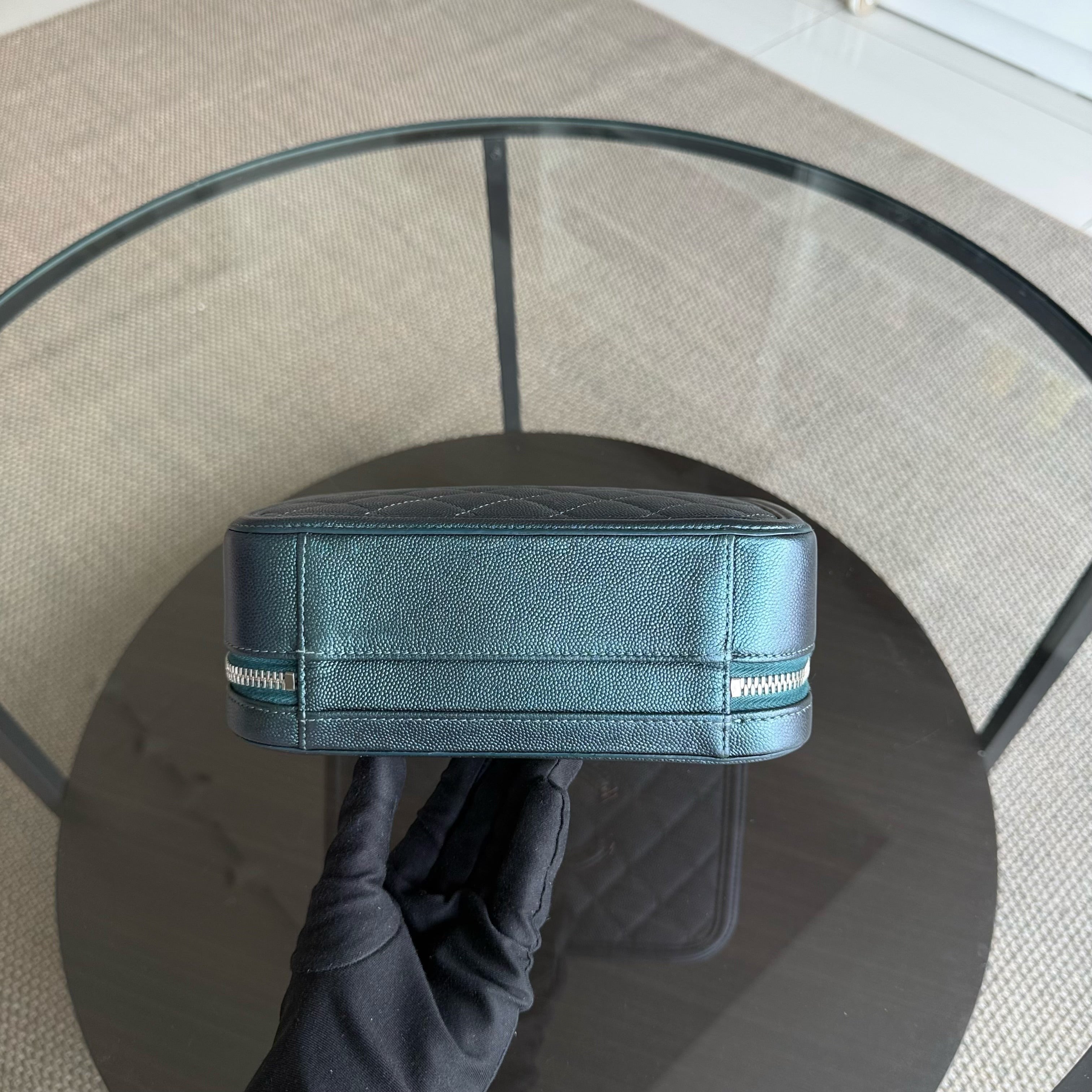 Chanel Filigree Vanity Case Medium - Caviar 21CM Irridiscent Dark Green Gold Hardware Series 26