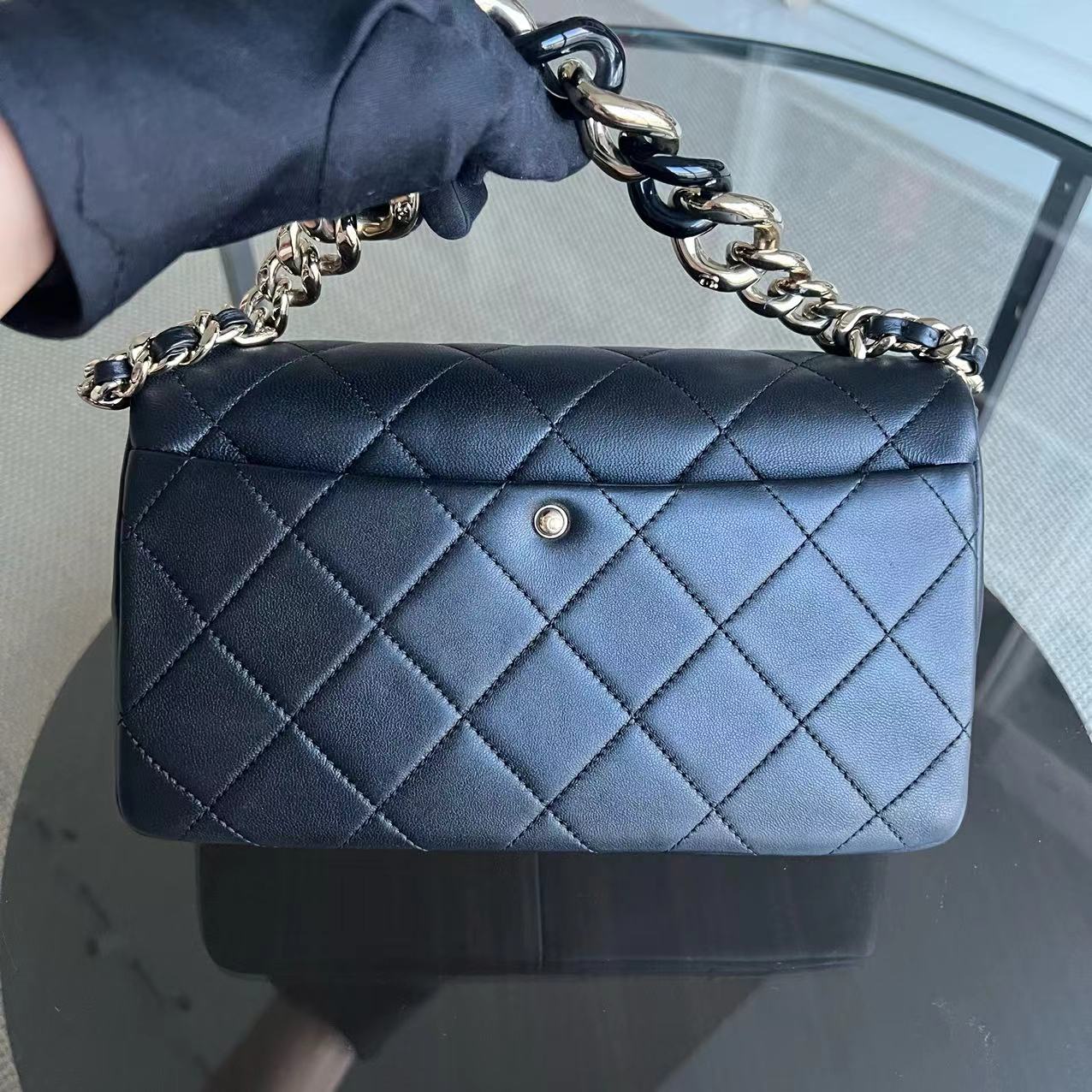 Chanel 2020 Elegant Resin Chain Flap - Quilted Lambskin Black Golden Hardware Sereis 28