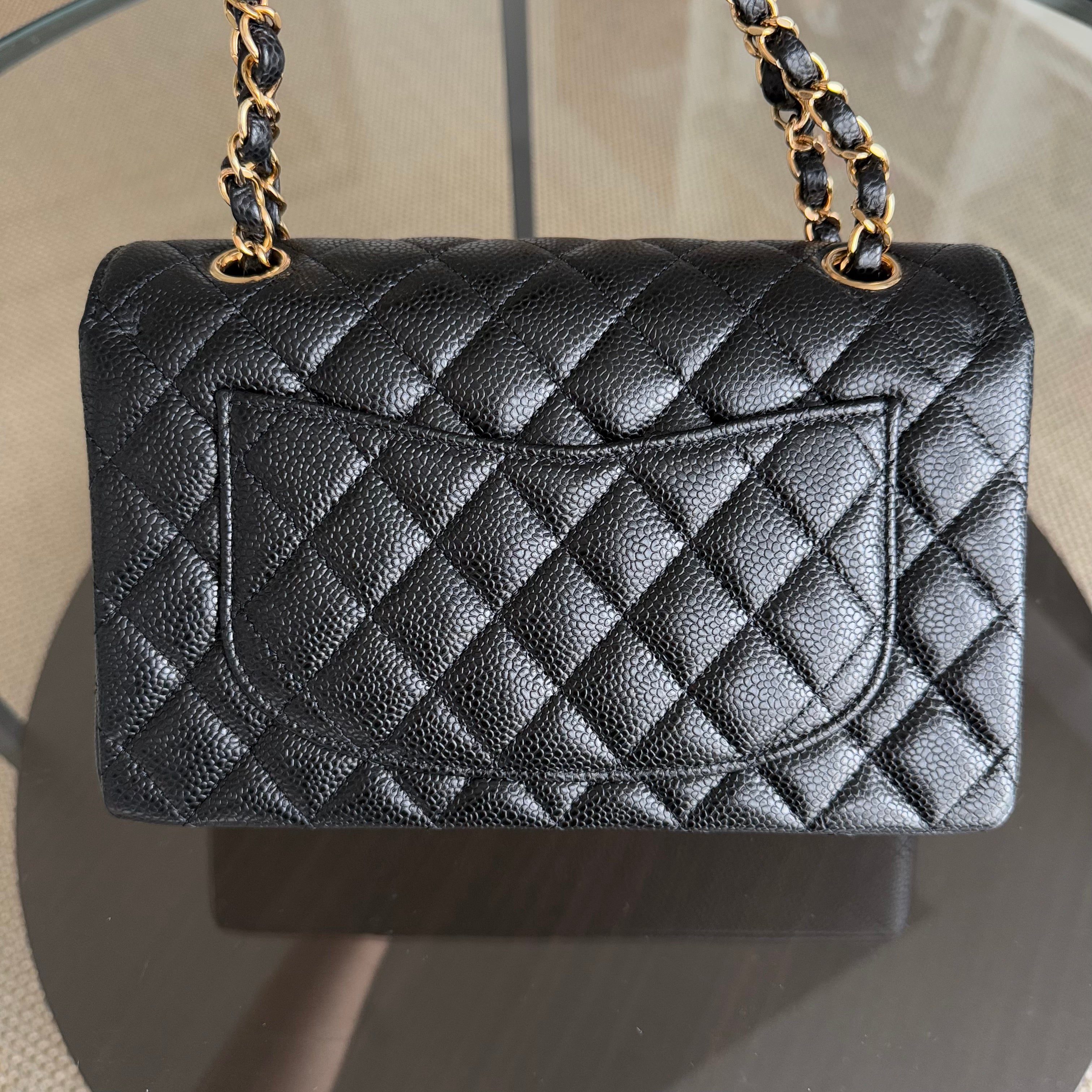 Chanel Classic Flap Small - Caviar 23CM Quilted Black Gold Hardware Microchip