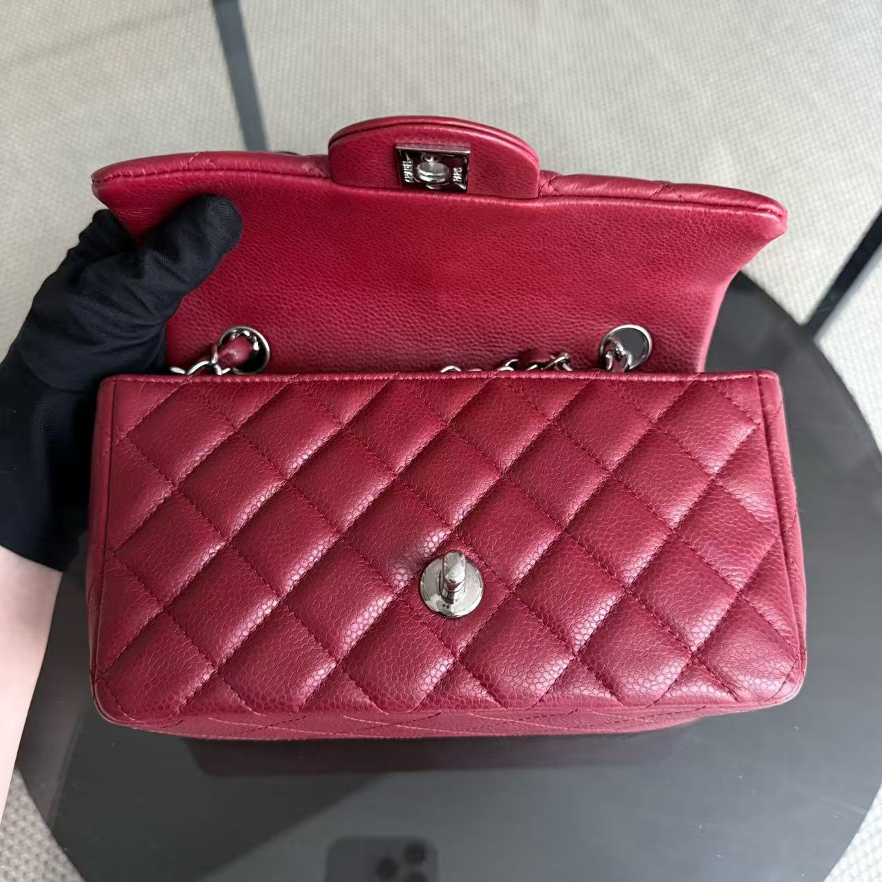 Chanel Classic Flap Mini - Caviar 20CM Quilted Dark Red Silver Hardware Series 17