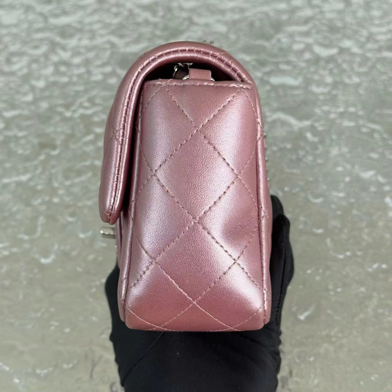 Chanel Classic Flap Mini - 20CM Rectangle Quilted Lambskin Iridescent Lambskin Pink Silver Hardware Series 24