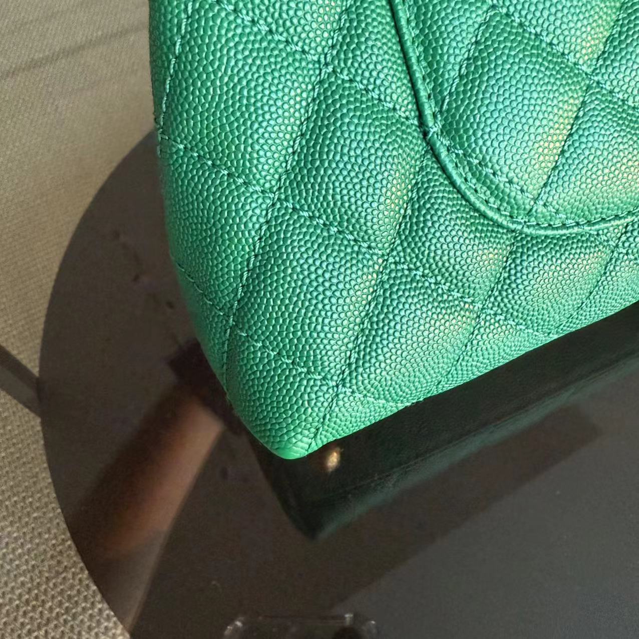 Chanel Coco Handle Small - Caviar Small Quilted Calfskin Green Gold Hardware Shoulder Bag