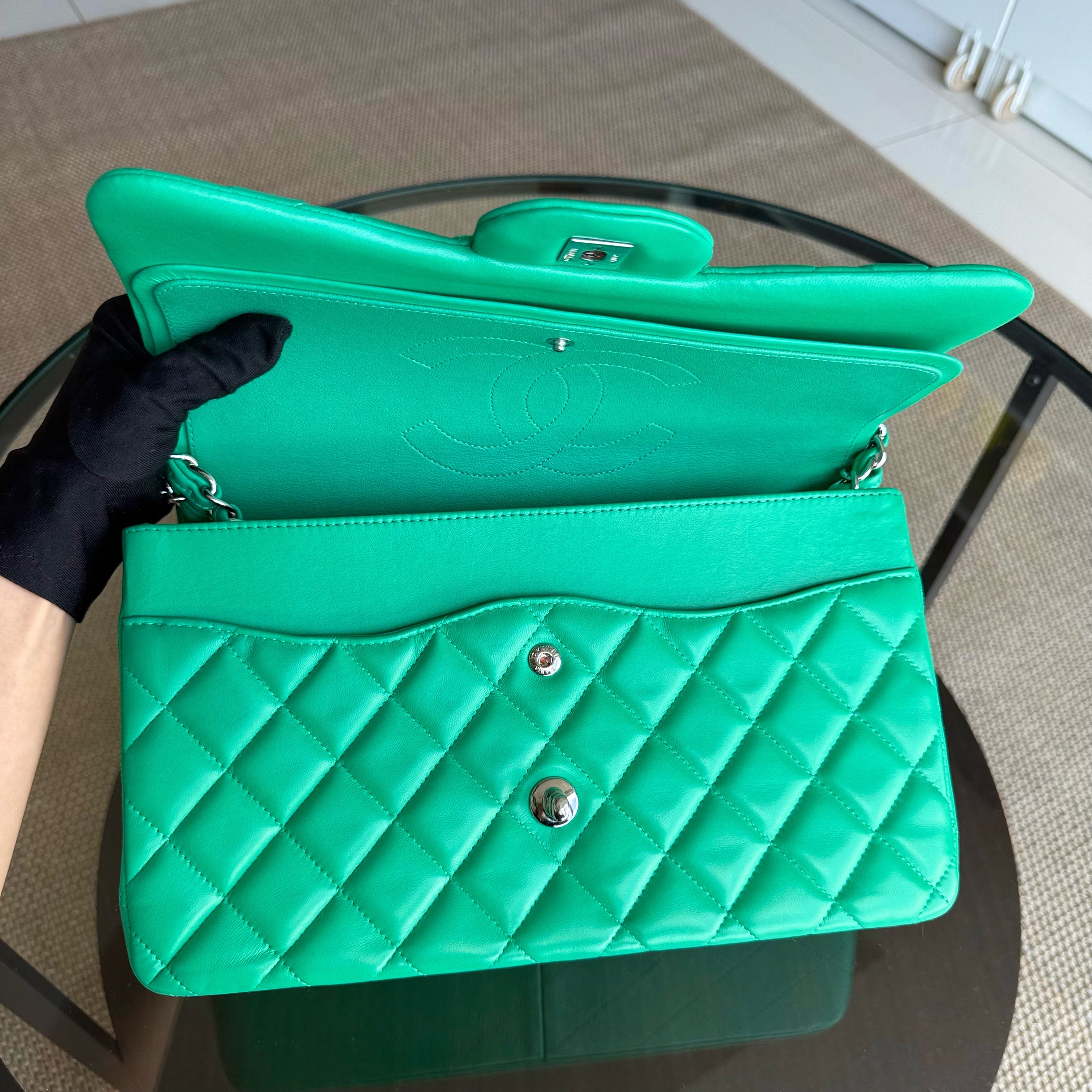 Chanel Classic Flap Jumbo - Double Flap 30CM Quilted Lambskin Green Silver Hardware Series 16