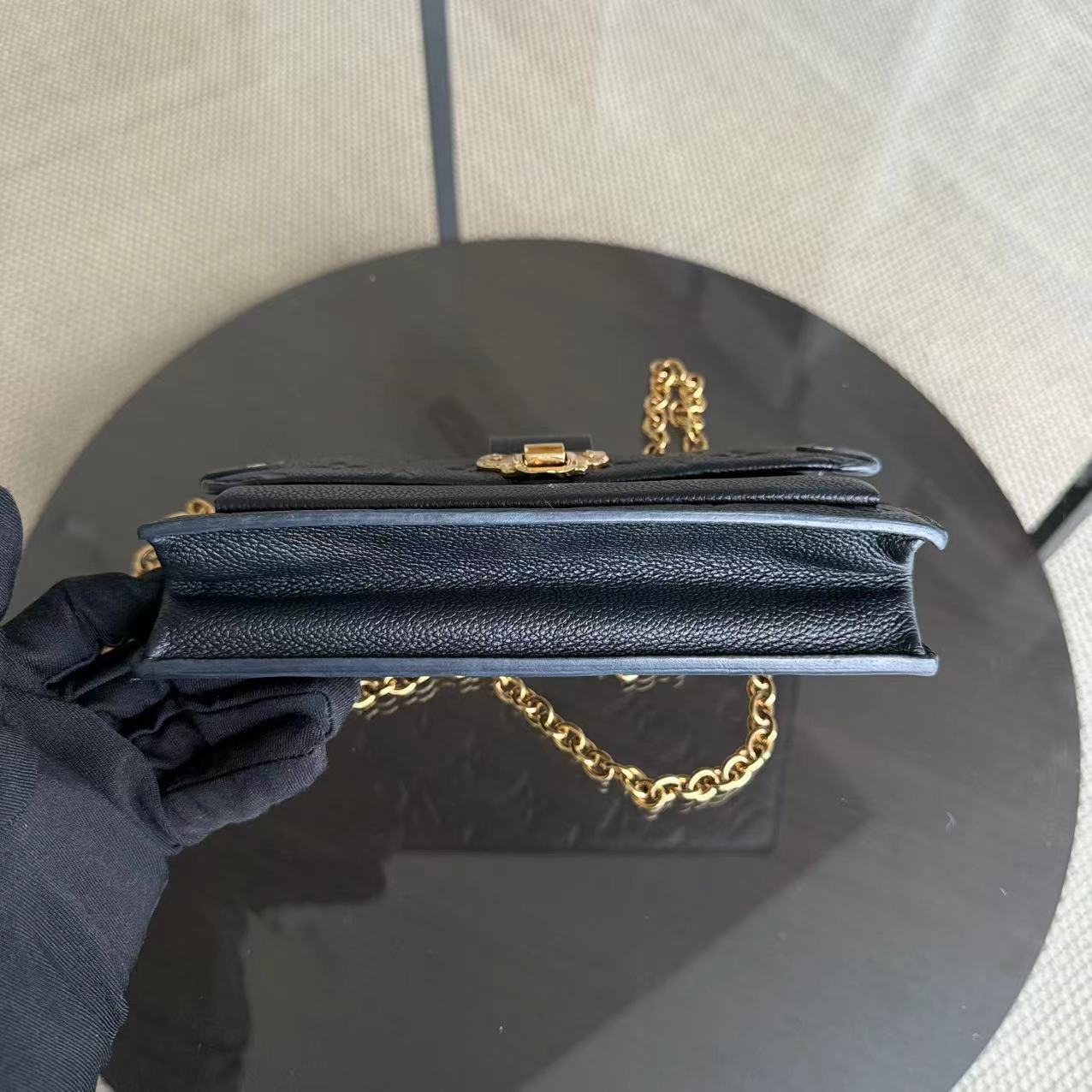 Louis Vuitton Vavin Chain WOC Wallet On Chain Empreinte Noir Black Gold Hardware