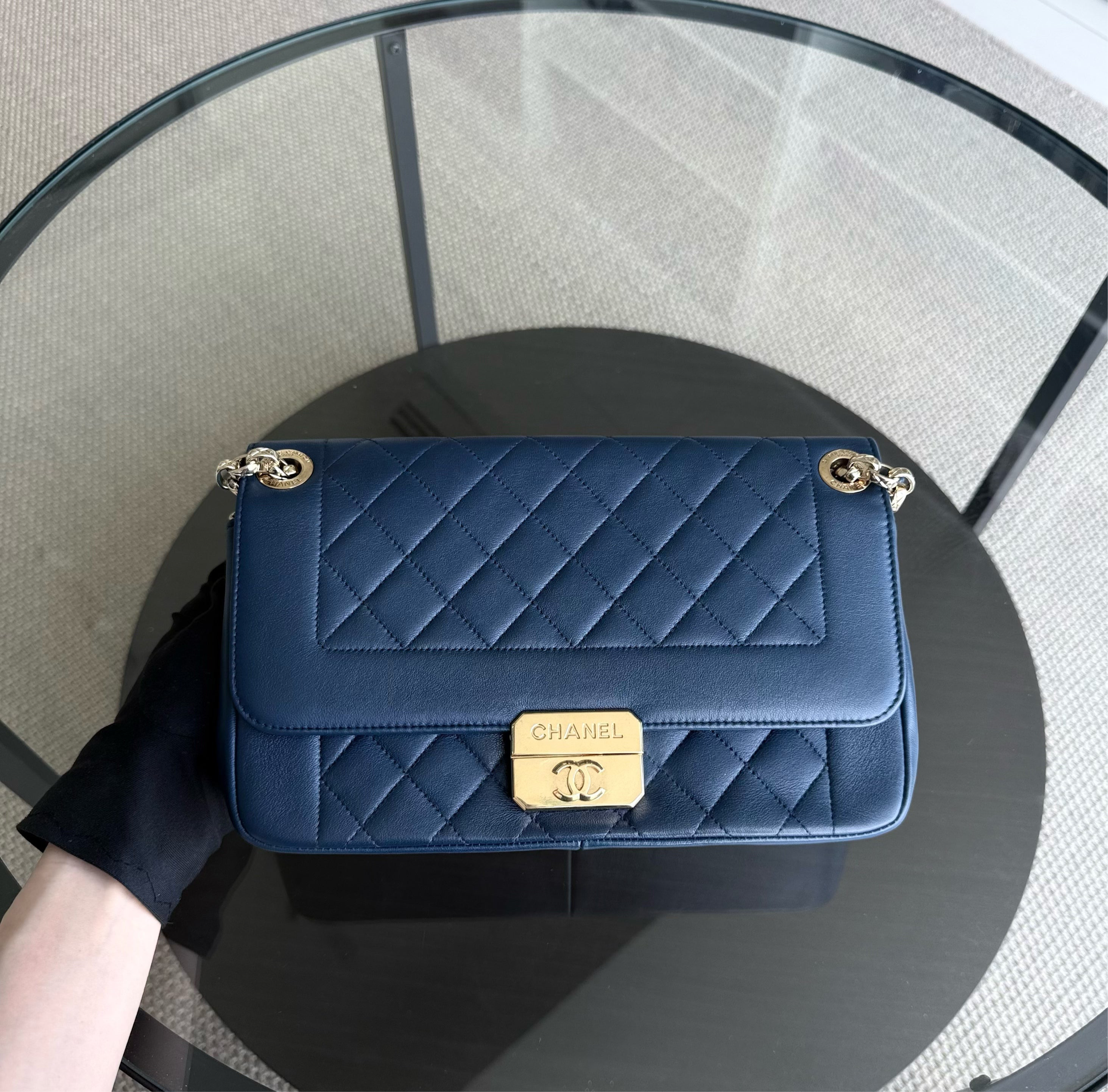 Chanel Chic With Me Medium - Lambskin Quilted 25CM Navy Blue Gold Hardware Series 18