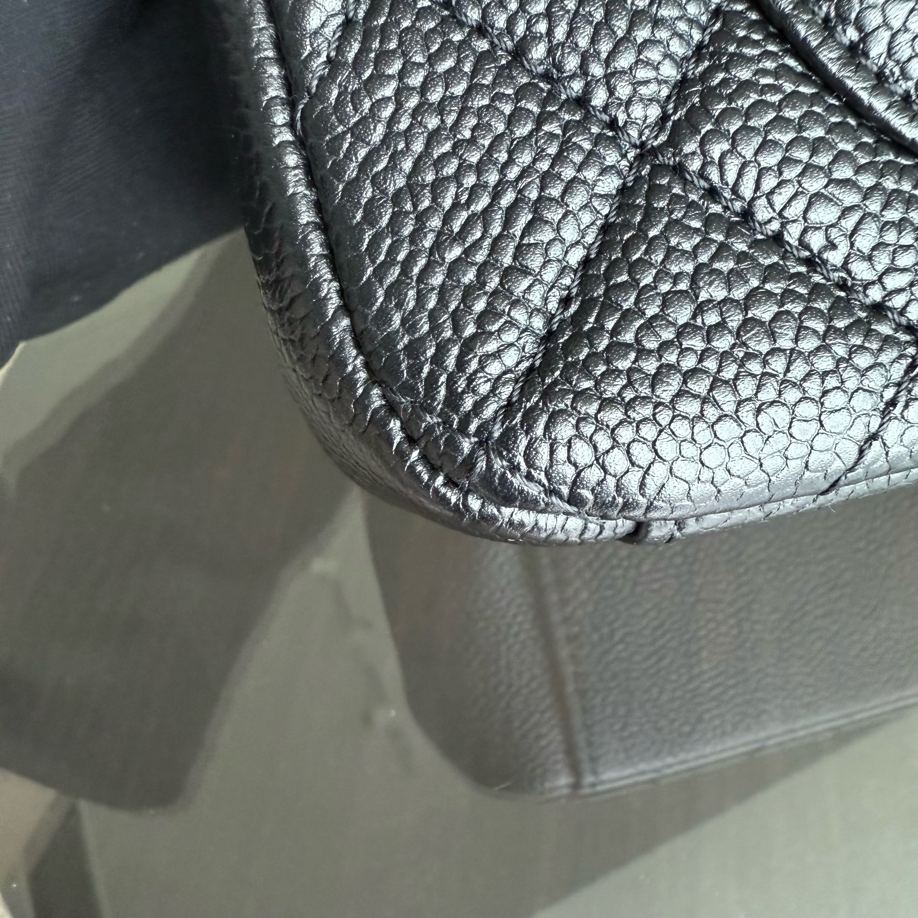 Chanel Filigree CC Small - Caviar Quilted Grained Calfskin Black Gold Hardware Series 22