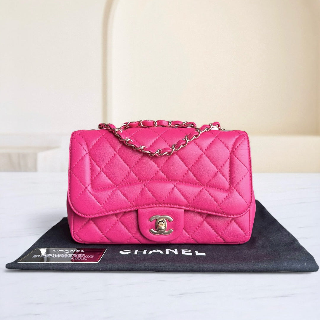 Chanel Chic Flap Small - 23CM Quilted Lambskin Hot Pink Gold Hardware Series 22