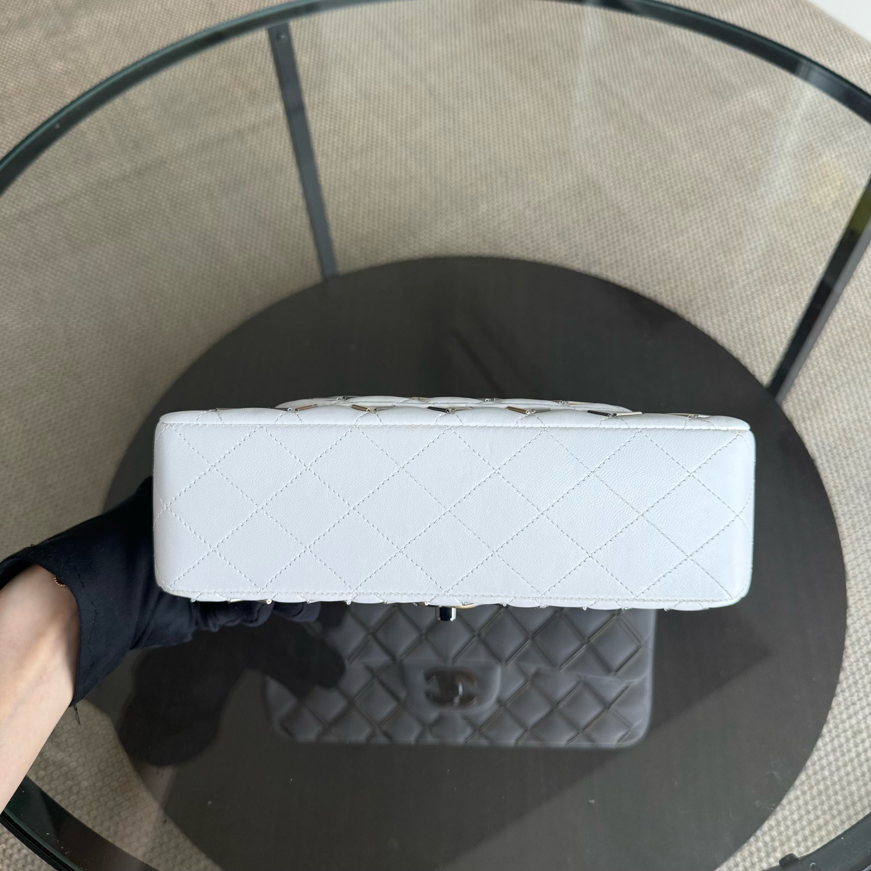 Chanel Classic Flap Small - Lambskin 23CM White Limited Edition Gold Hardware