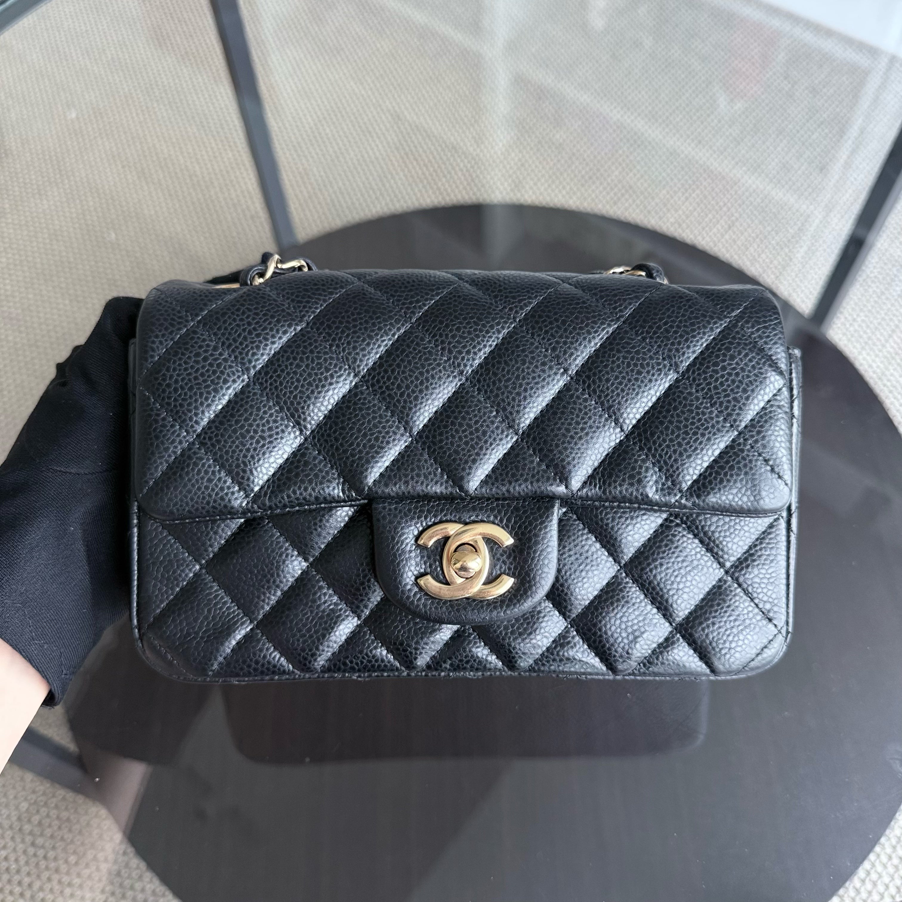 Chanel Classic Flap Mini - Caviar 20CM Quilted Black Gold Hardware Series 25