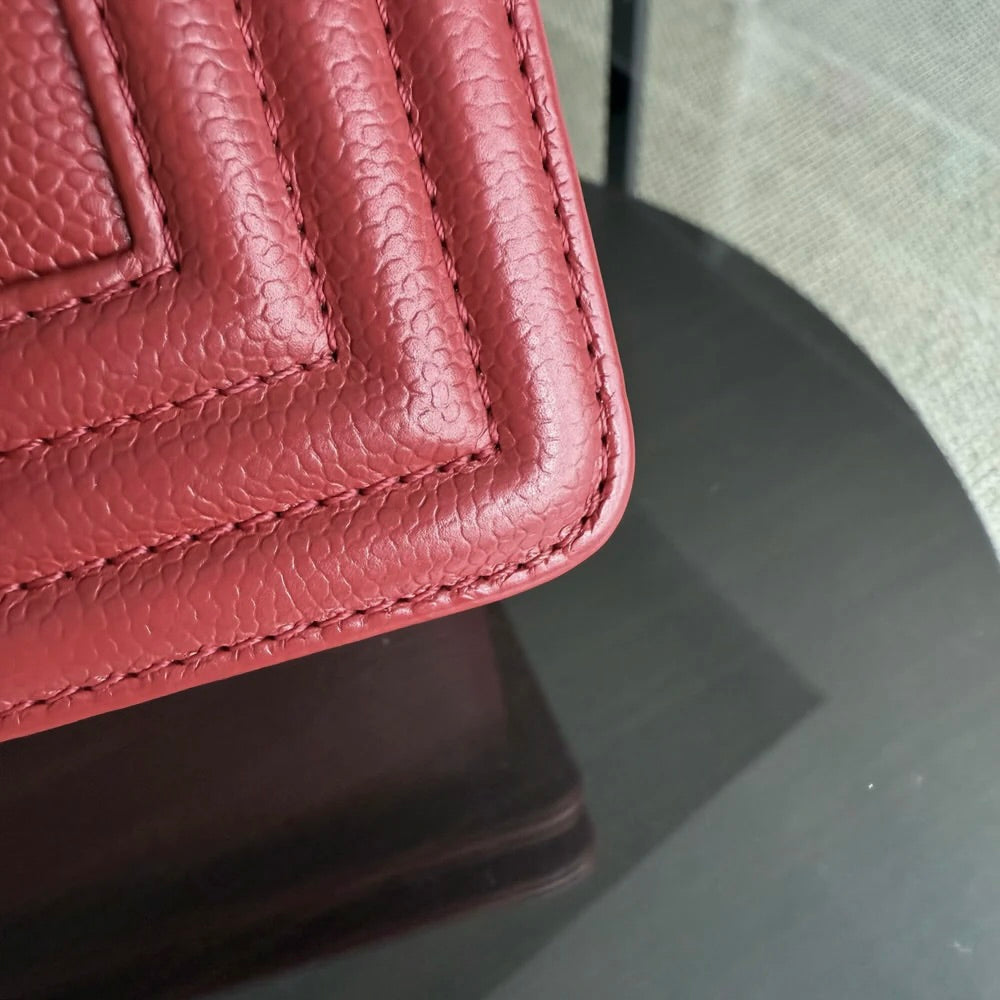 Chanel Boy Medium - 25CM Chevron Red Gold Hardware Series 25