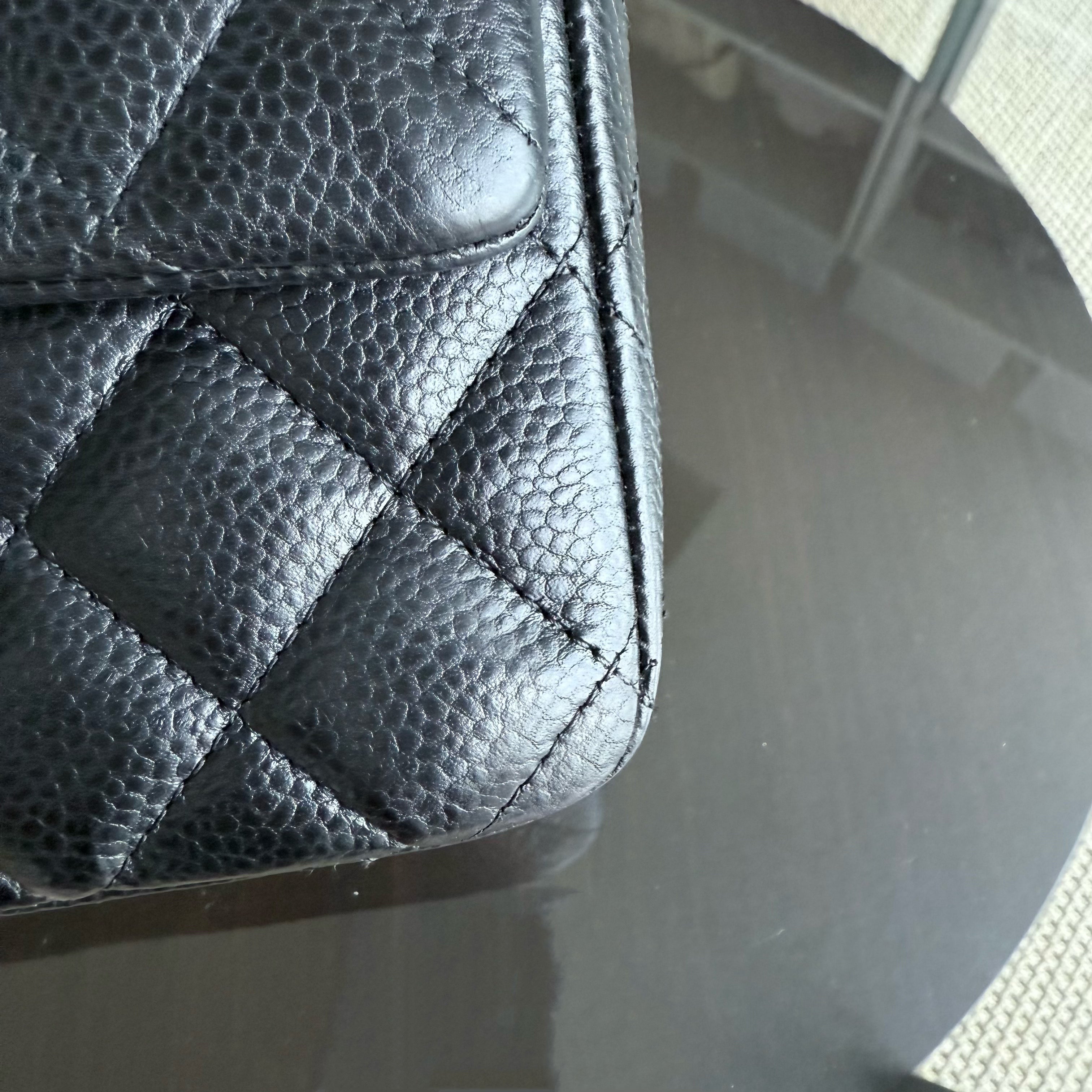 Chanel Classic Flap Mini - Caviar 20CM Quilted Black Gold Hardware Series 25