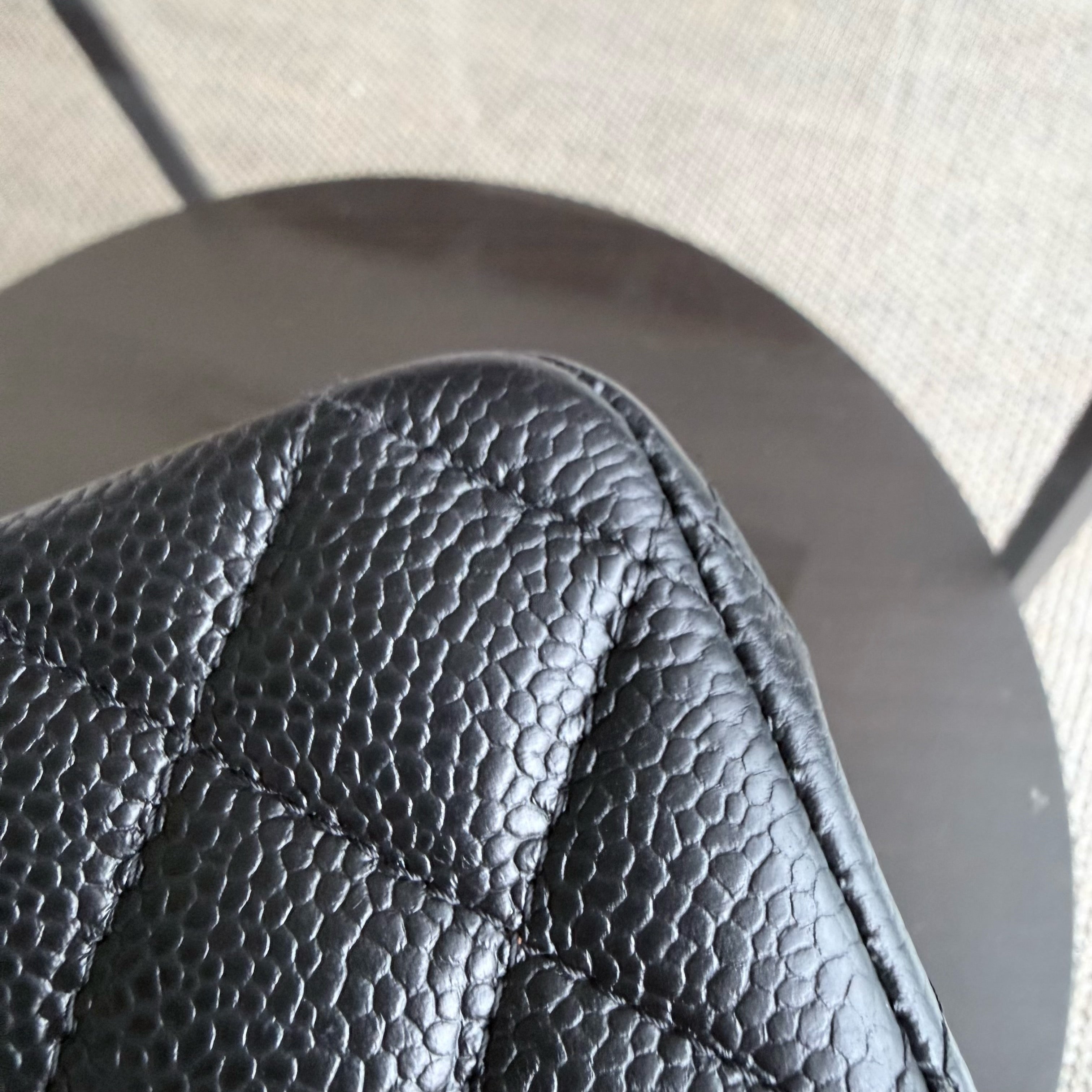 Chanel Classic Flap Medium - Caviar 25CM Quilted Black Silver Hardware Series 25