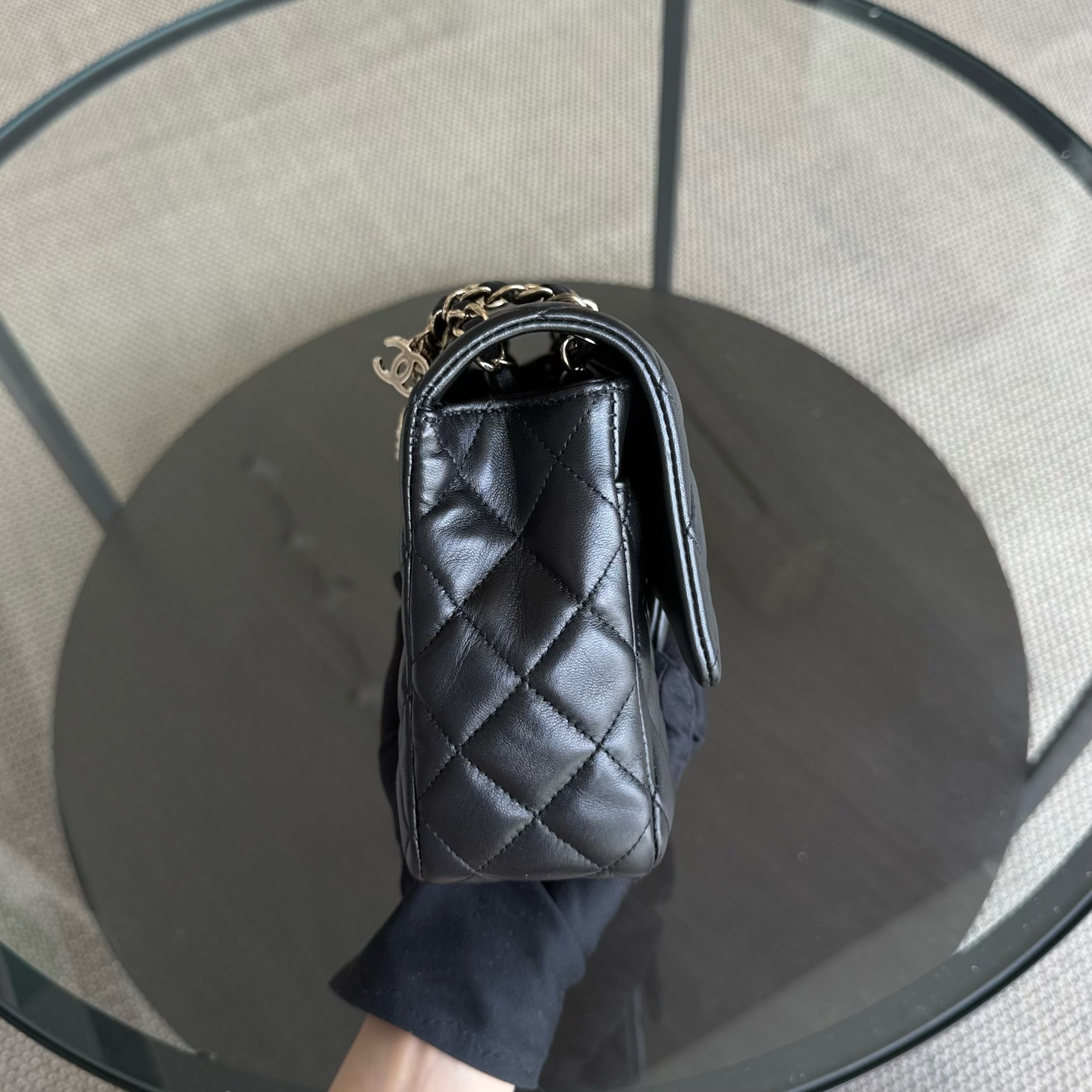 Chanel Classic Flap Medium - Special Valentine Edition 25CM Quilted Lambskin Black Gold Hardware Series 19