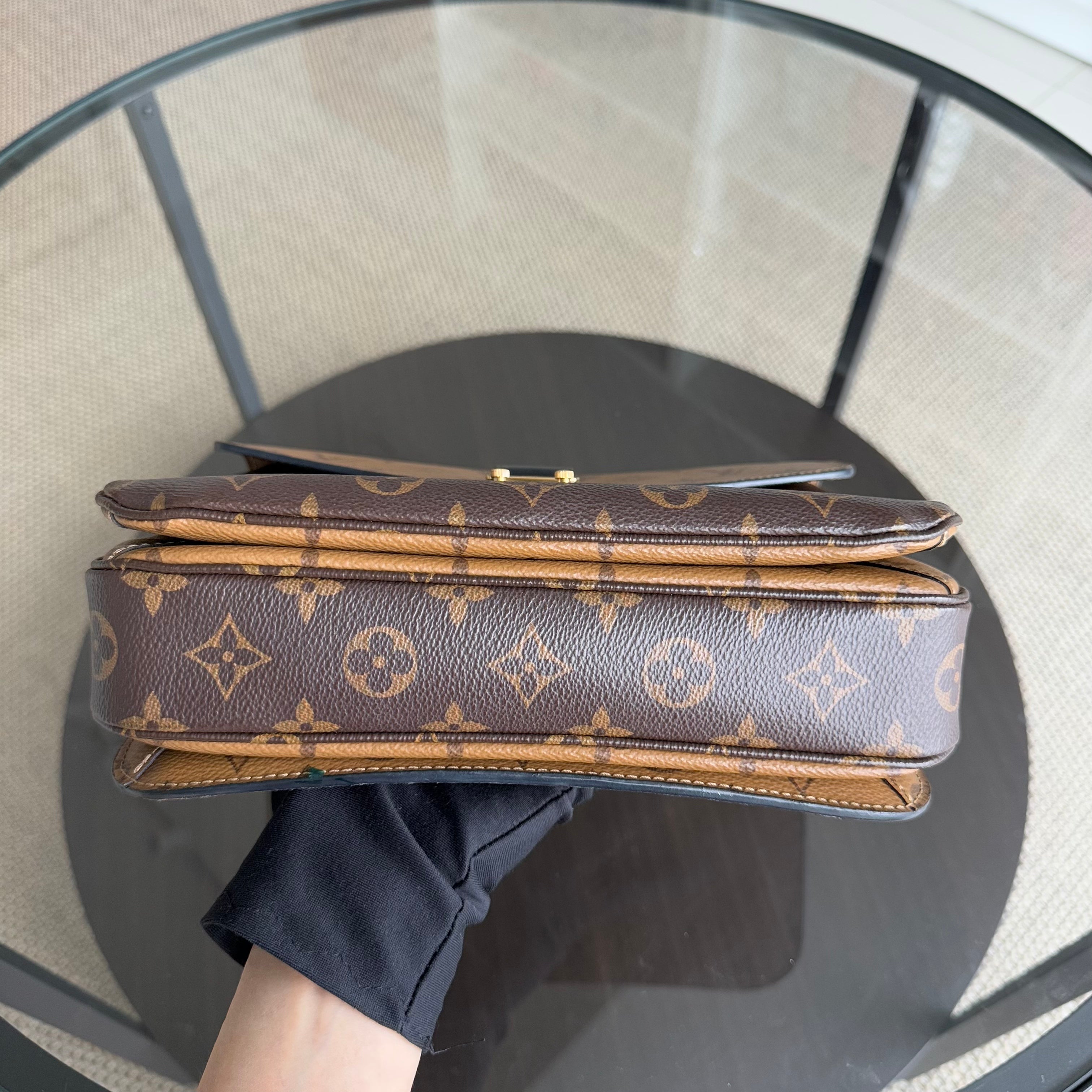 Louis Vuitton Pochette Metis - Reverse Monogram Canvas Gold Hardware