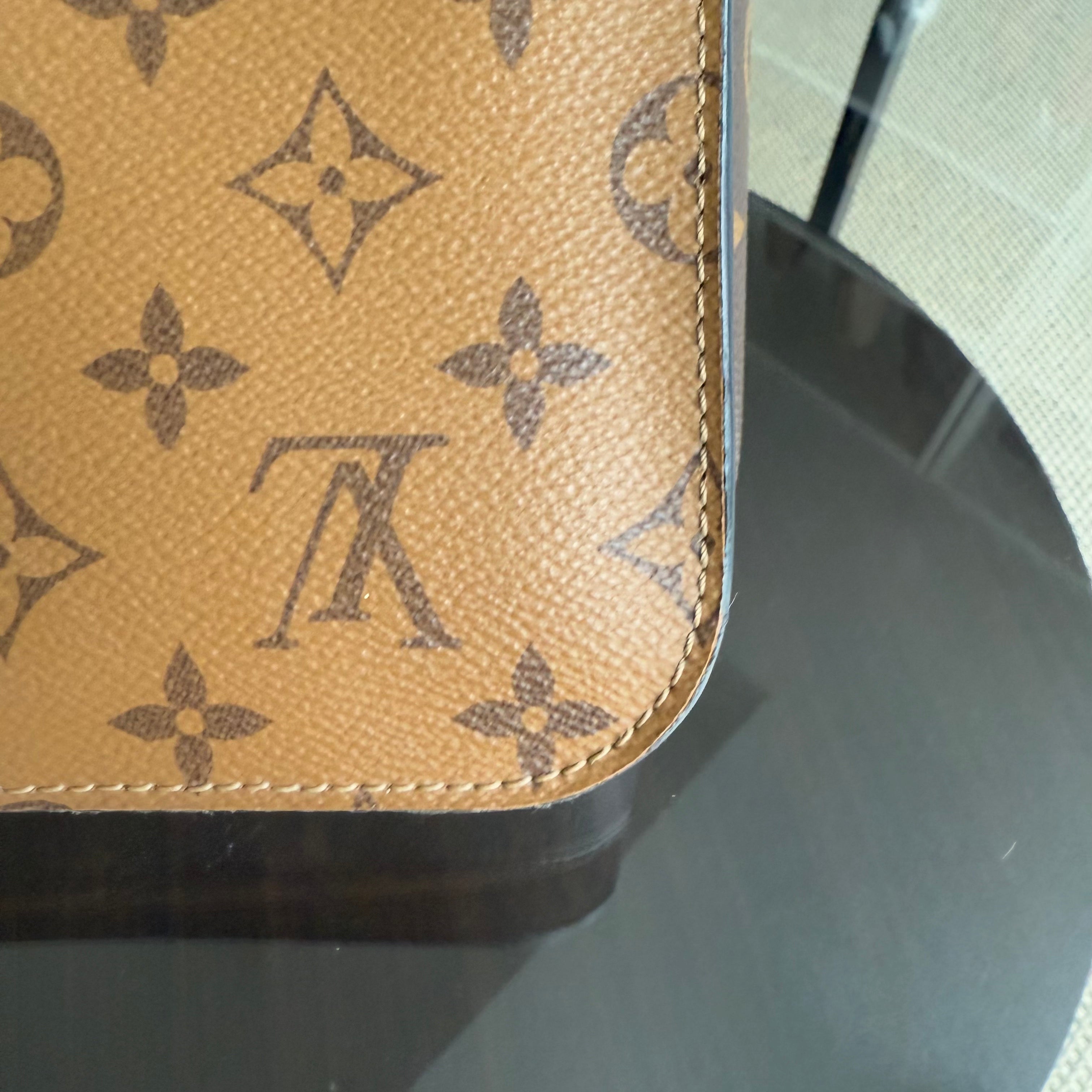 Louis Vuitton Pochette Metis - Reverse Monogram Canvas Gold Hardware