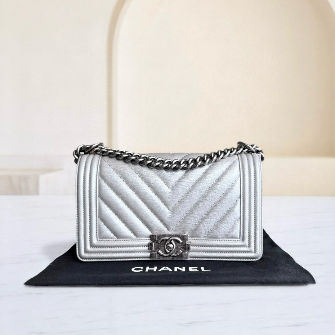 Chanel Boy Medium - Caviar 25CM Chevron Metallic Silver Ruthenium Silver Hardware Series 22