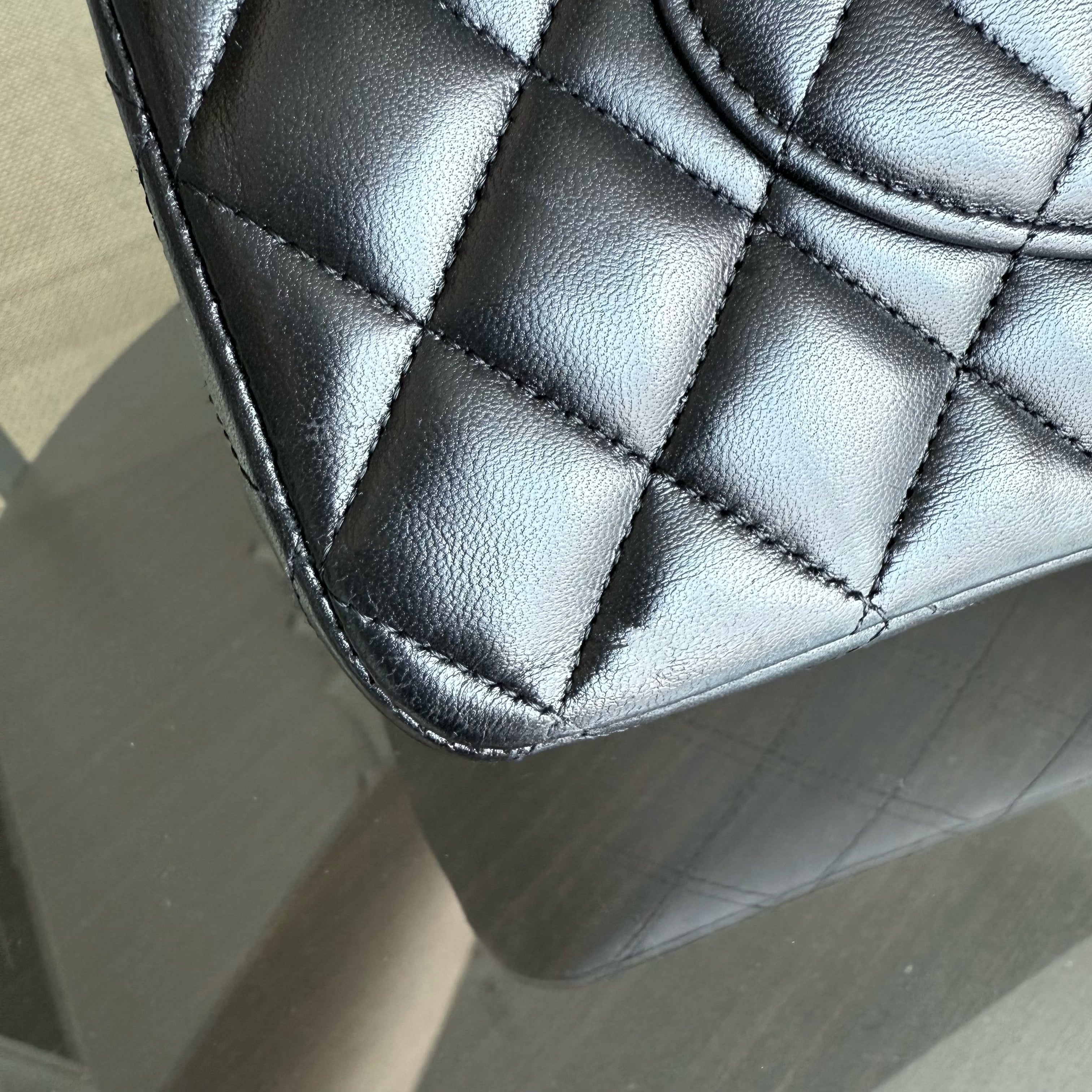 Chanel Classic Flap Medium - 25CM Quilted Lambskin Black Gold Hardware Series 27