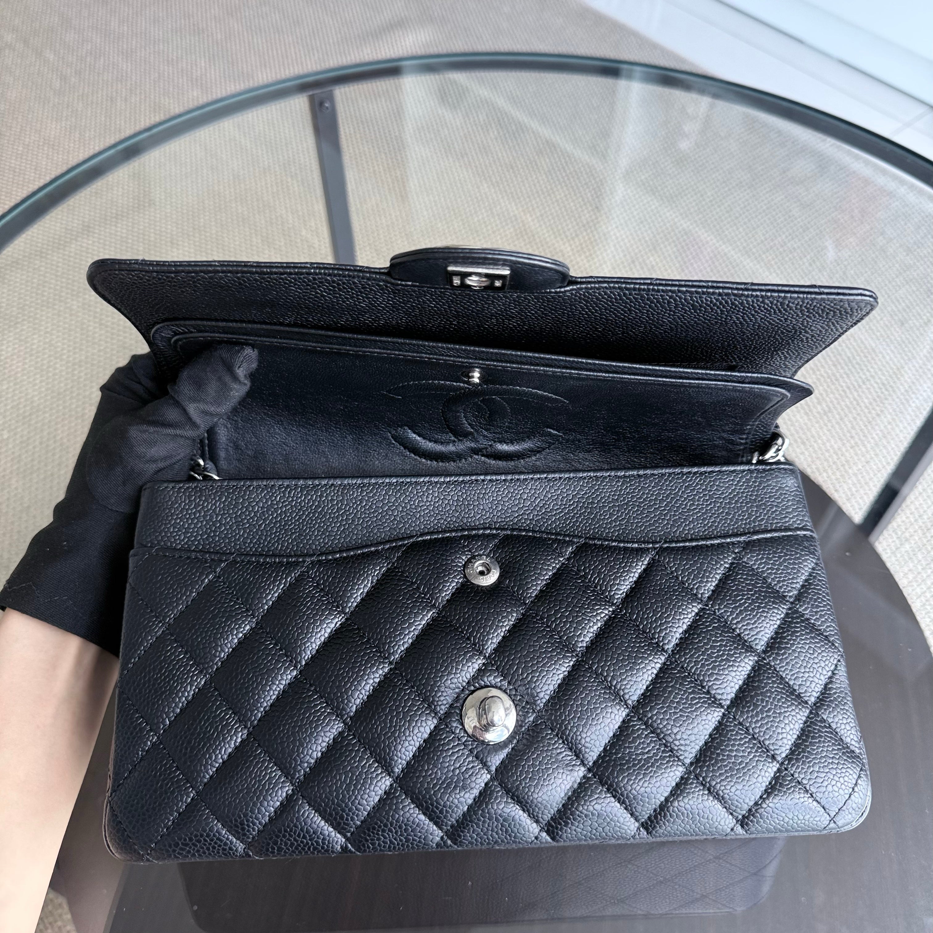 Chanel Classic Flap Medium - Caviar 25CM Quilted Black Silver Hardware Series 13