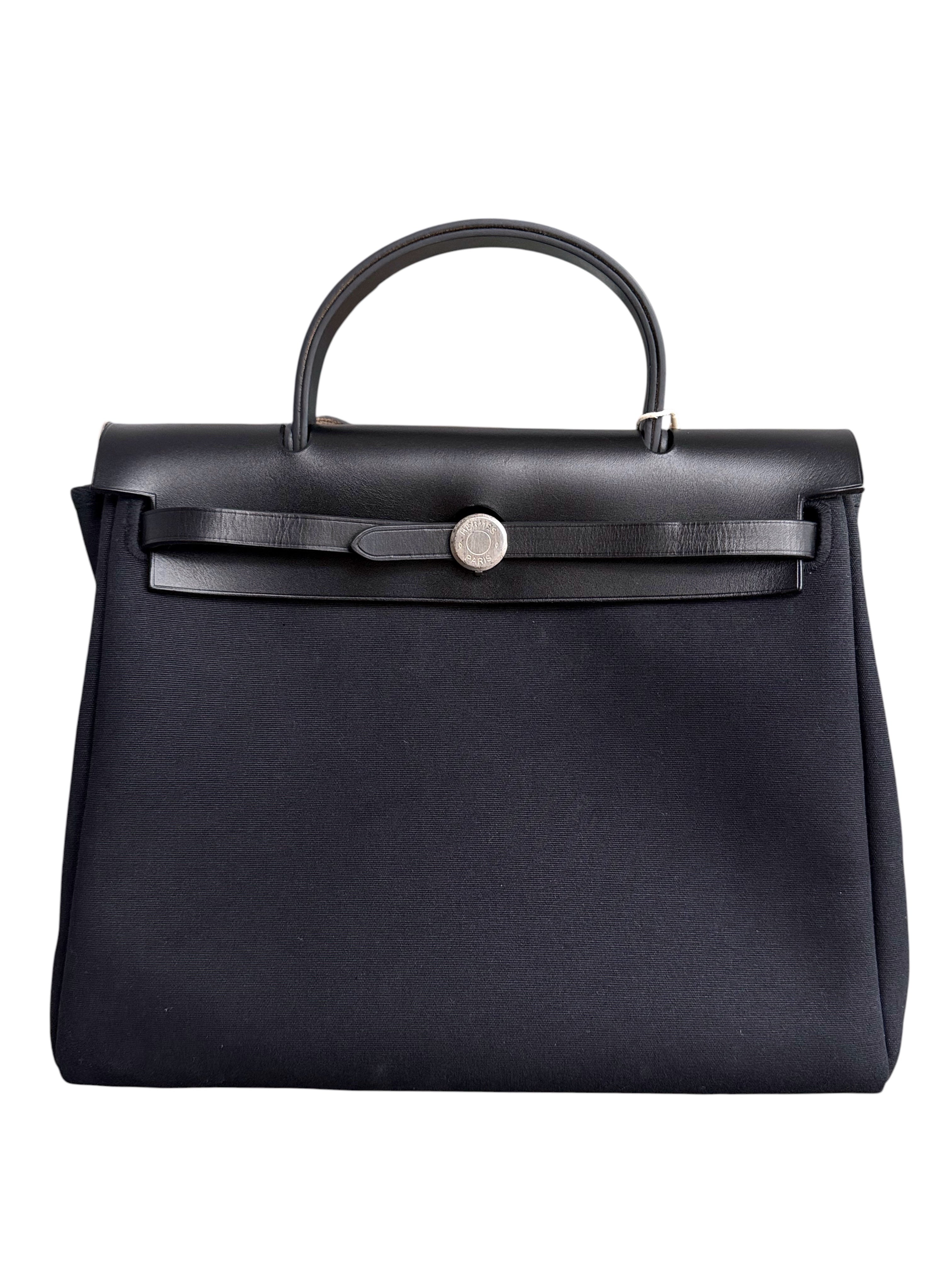 Hermes Herbag Zip 31 Plain Cloth Black PHW Stamp D