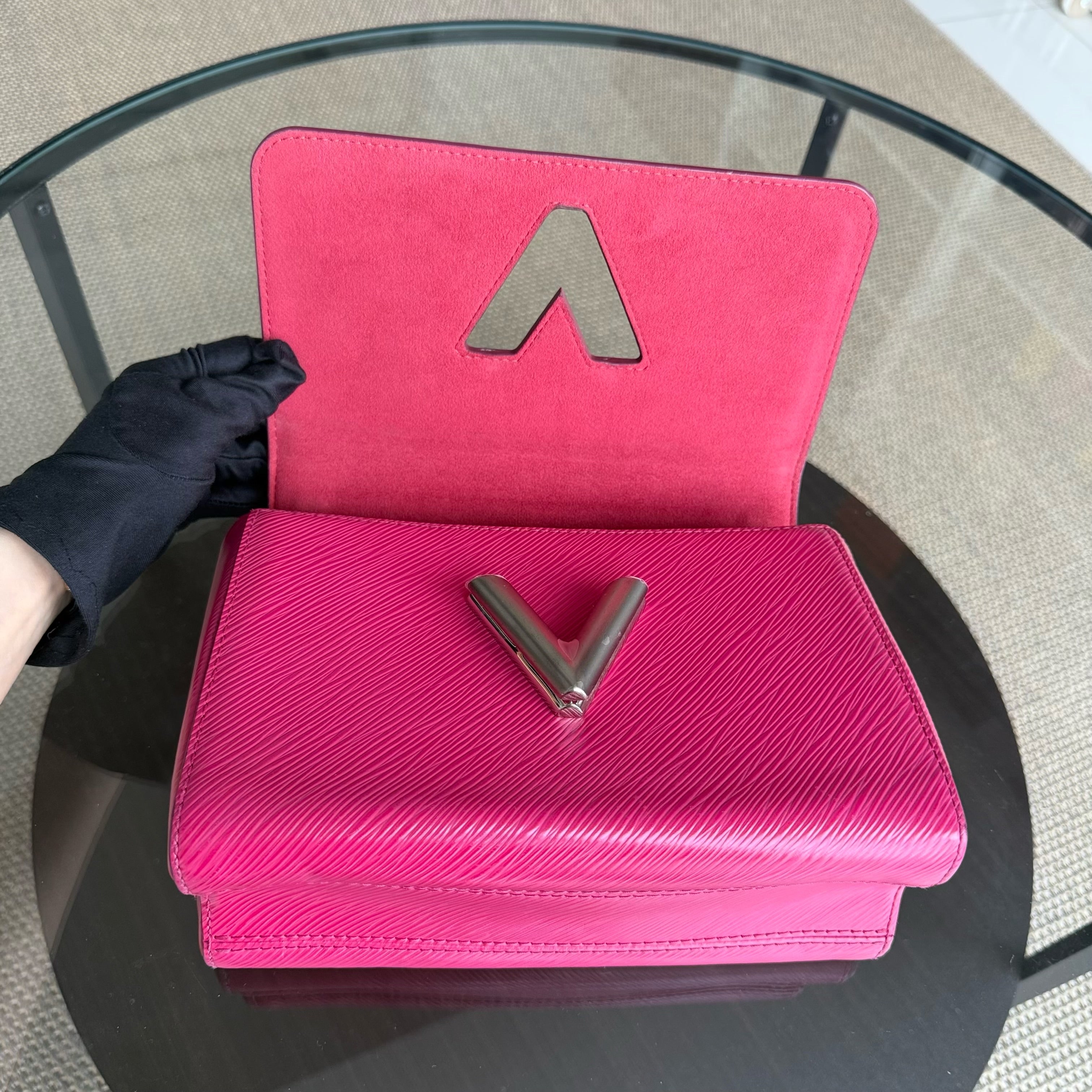 Louis Vuitton Twist Medium MM - EPI Leather Pink Silver Hardware