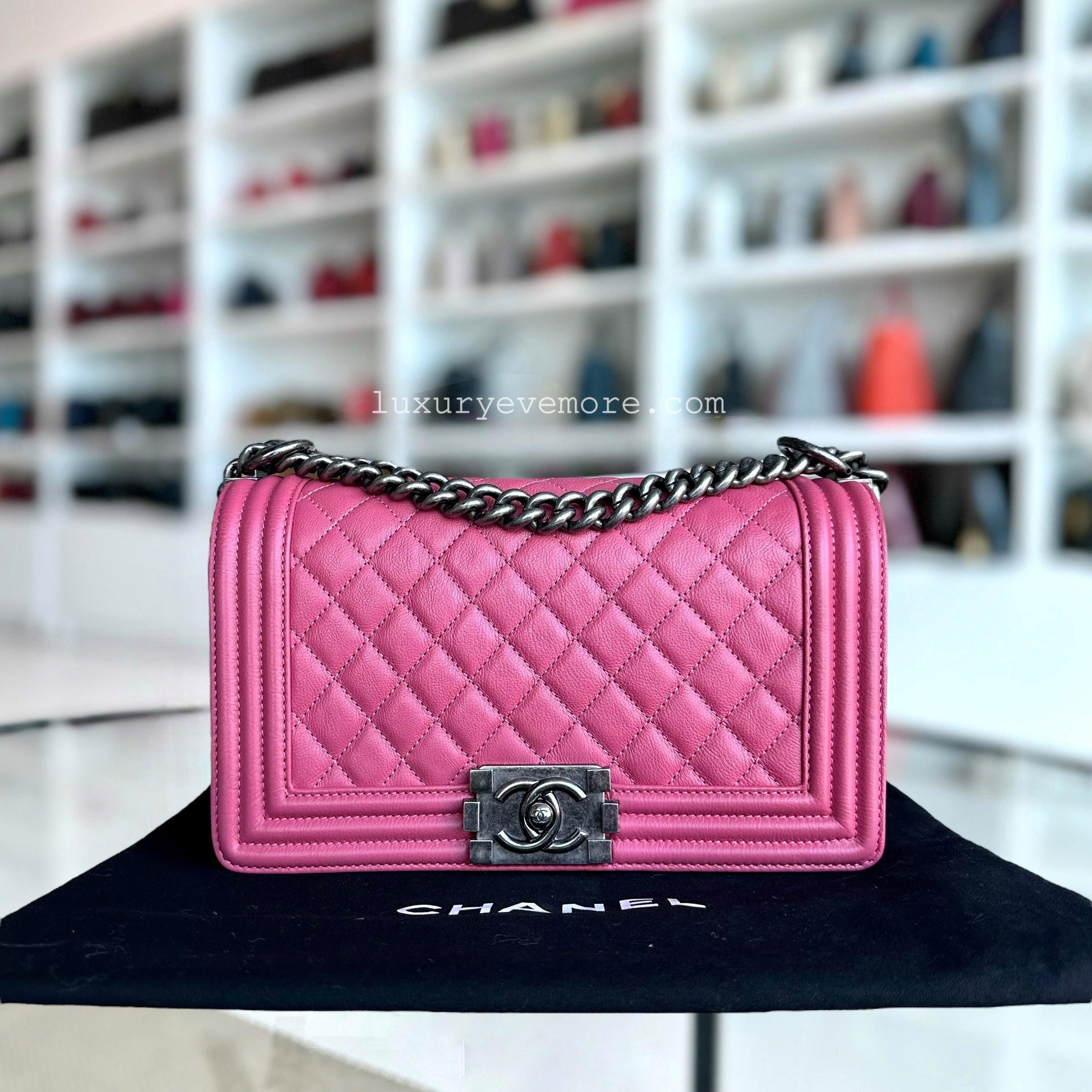 Chanel Calfskin Boy Old Medium 25CM Quilted Grained Calfskin Leboy Pink RSHW No 17