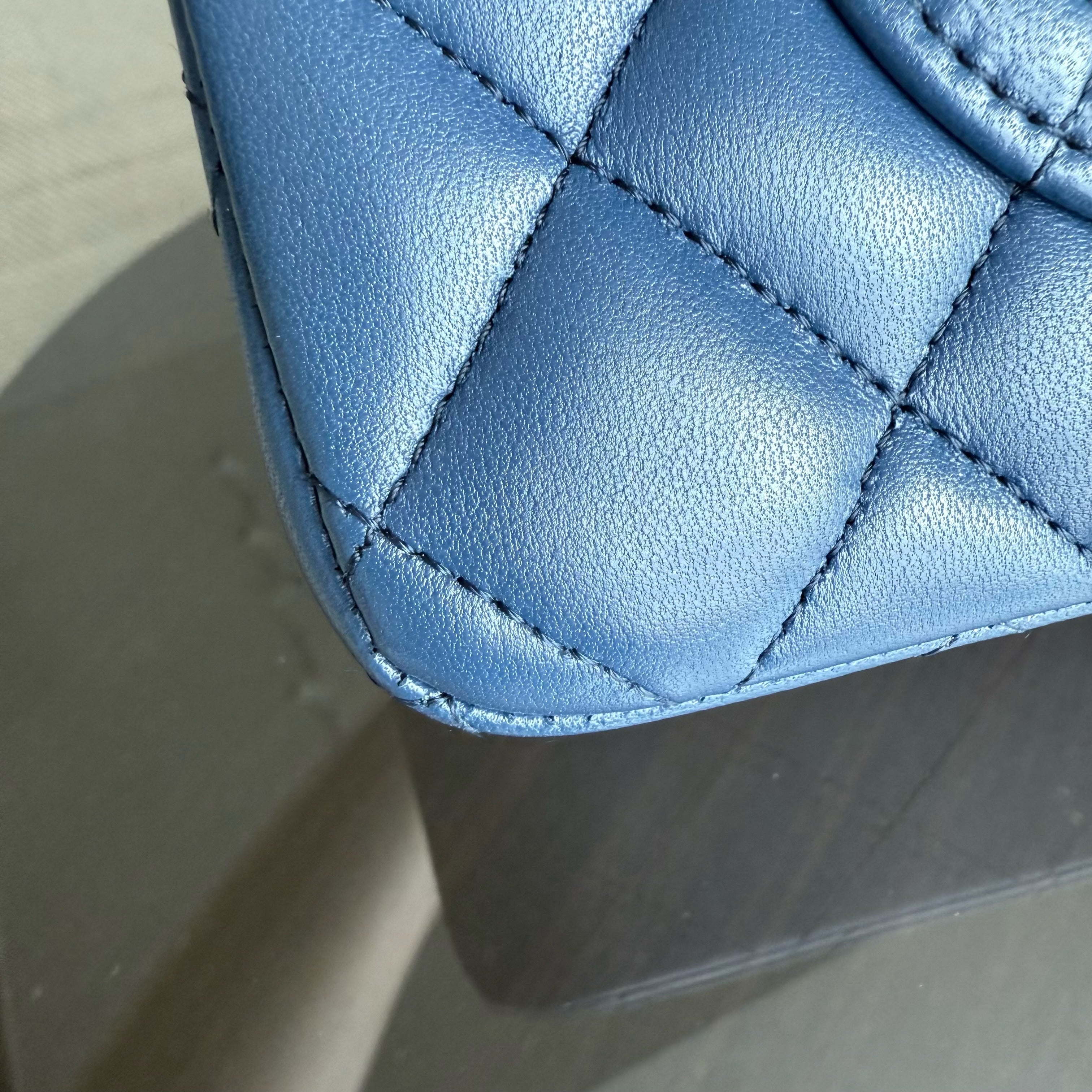 Chanel Classic Flap Small - Lambskin 23CM Dark Blue Gold Hardware Series 25