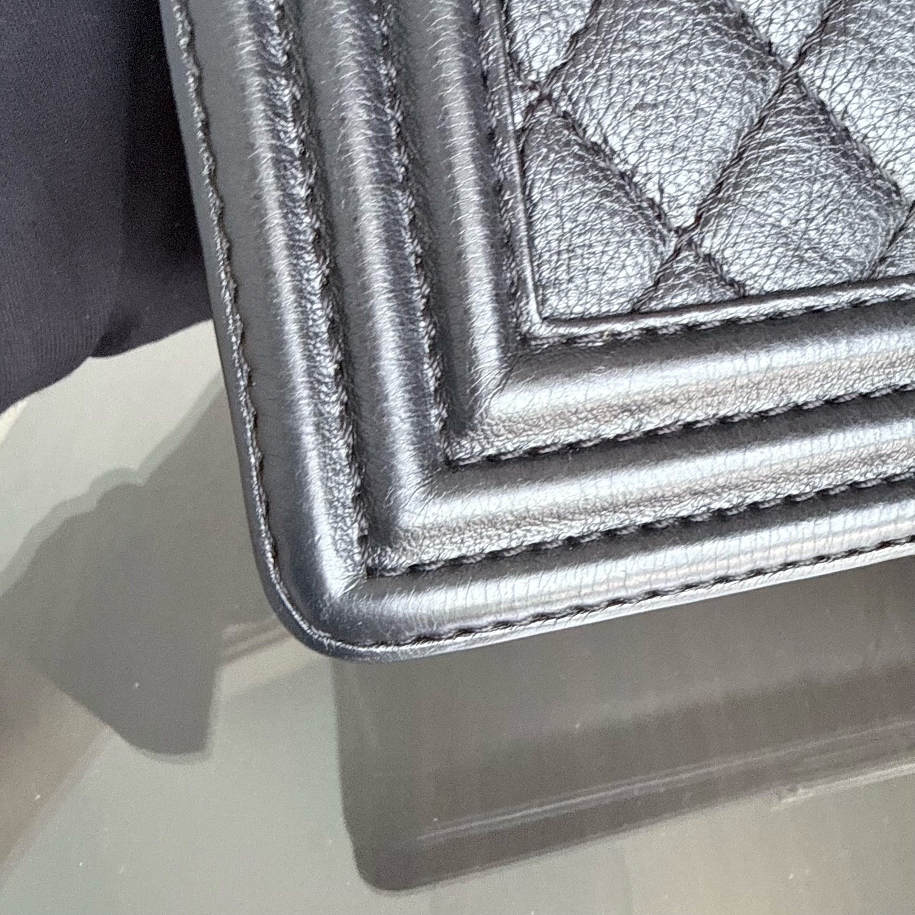 Chanel Boy Medium - Caviar 25CM Quilted Caviar Silver Hardware Series 18