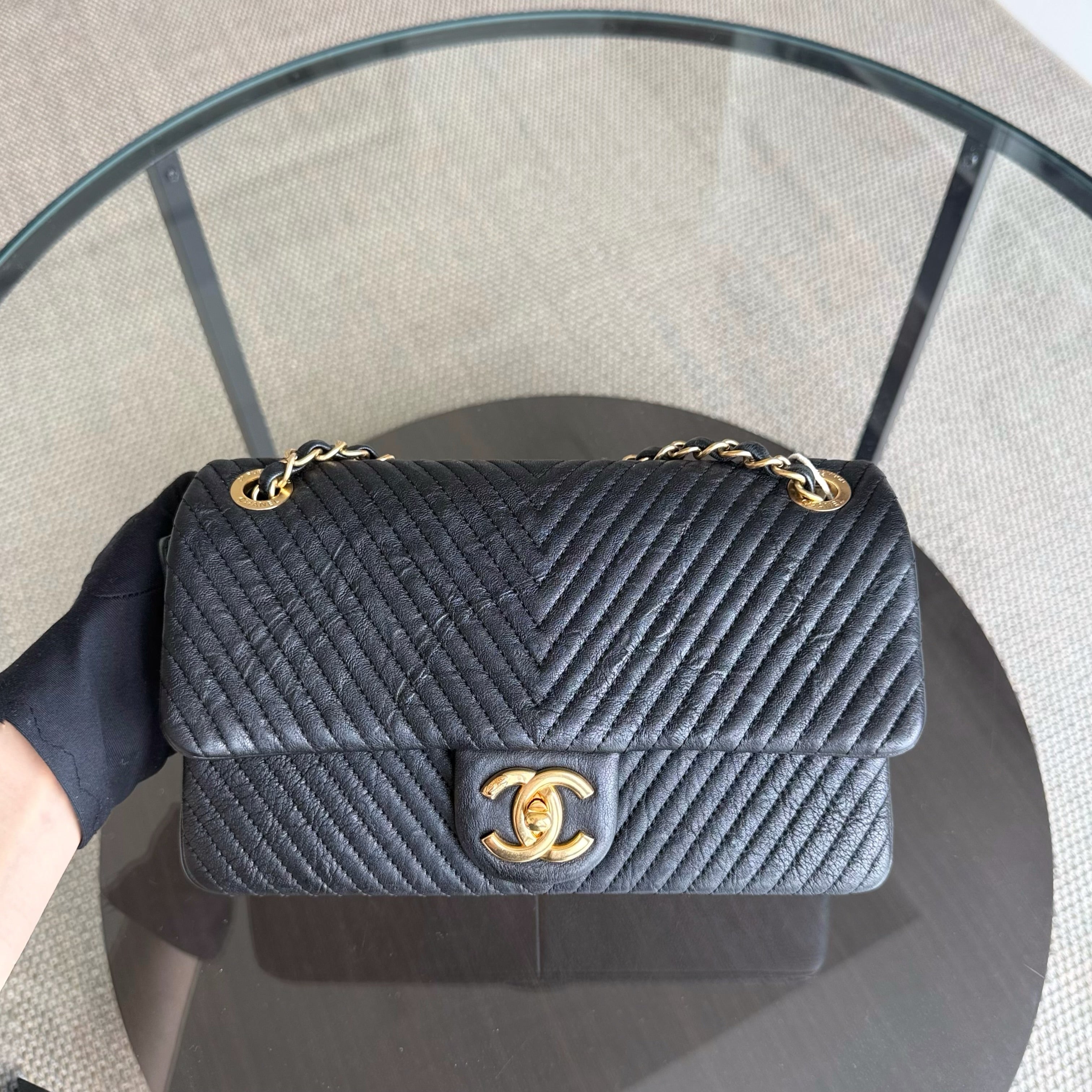 Chanel Seasonal Flap - Medium 25CM Chevron Surpique CC Herringbone Medallion Calfskin Flap Black Gold Hardware Series 21
