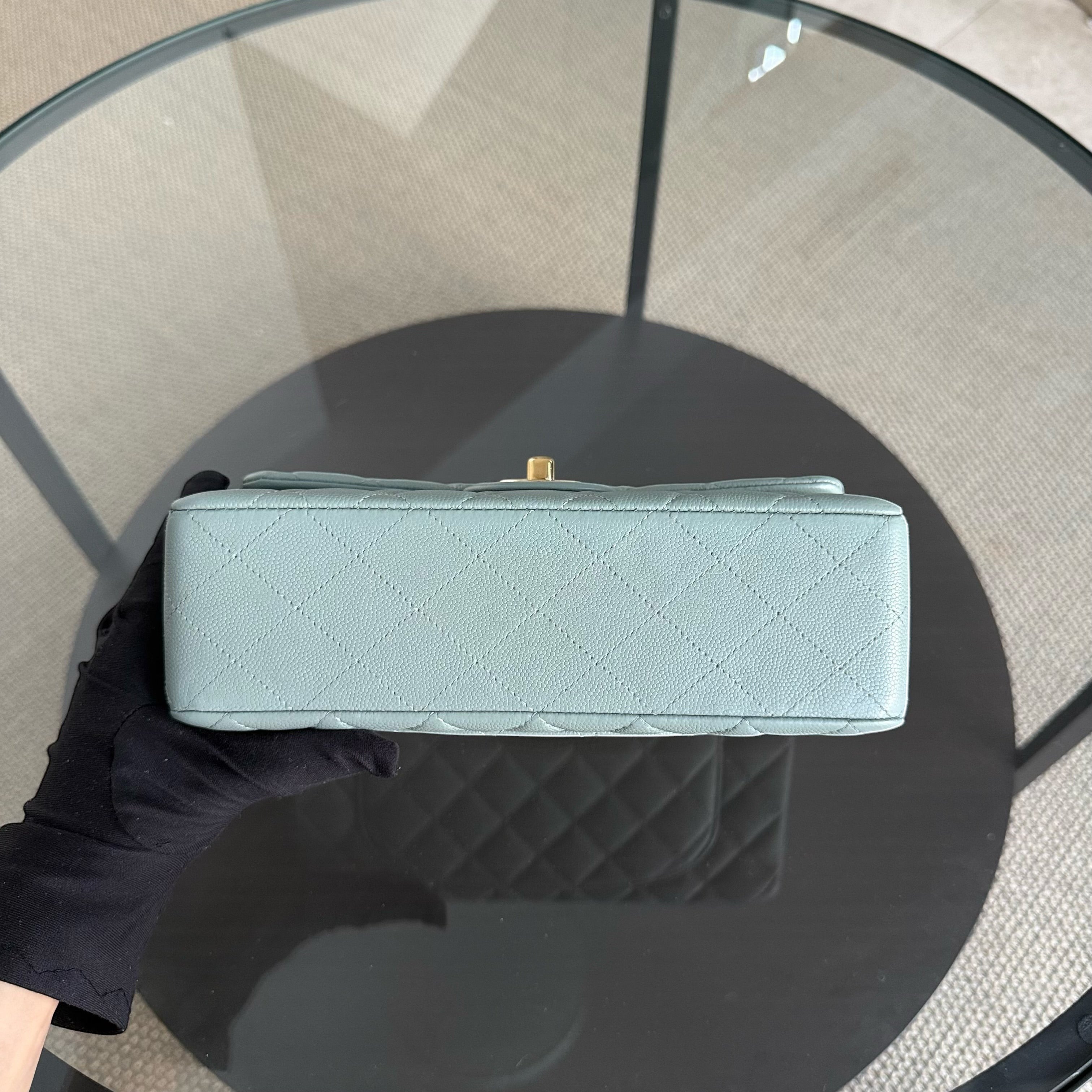 Chanel Classic Flap Small - Caviar 23CM Quilted Green Light Gold Hardware Microchip