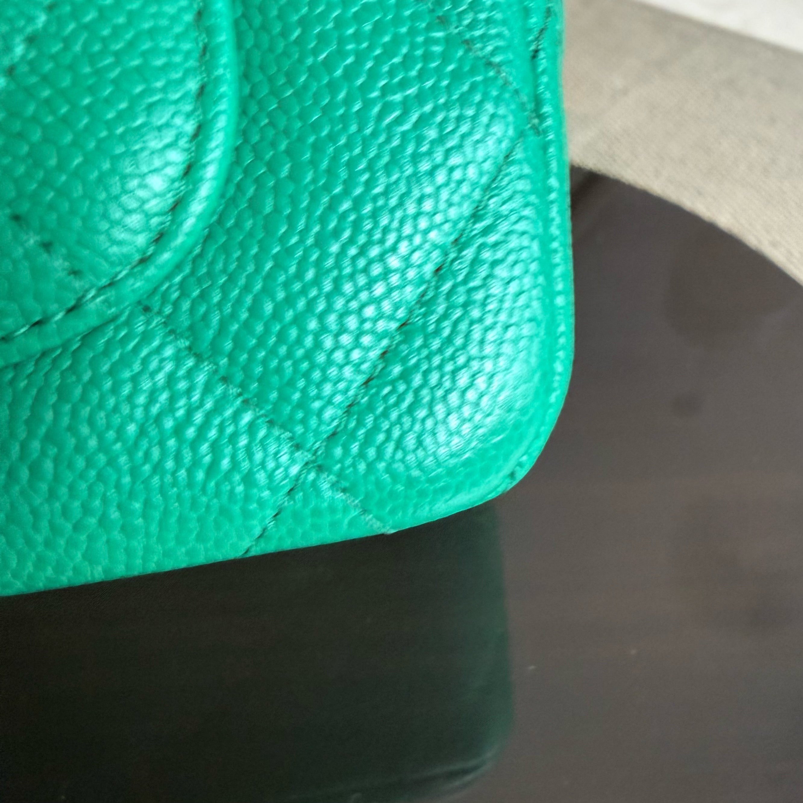 Chanel Flap Mini 21CM Sweetheart 23P - Caviar Quilted Emerald Green Gold Hardware Microchip