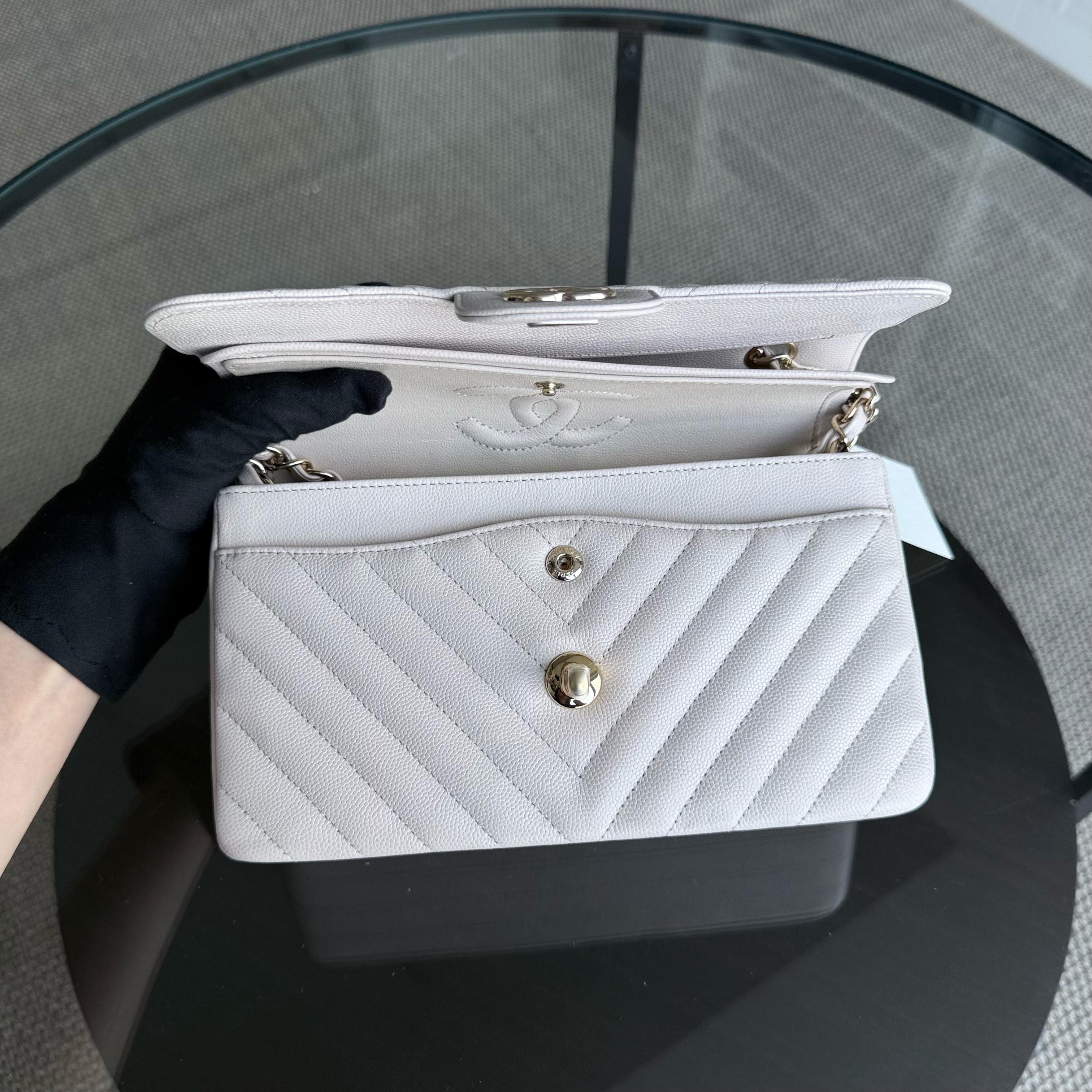 Chanel Classic Flap Small - Caviar 23CM Chevron Cream White Gold Hardware Series 26