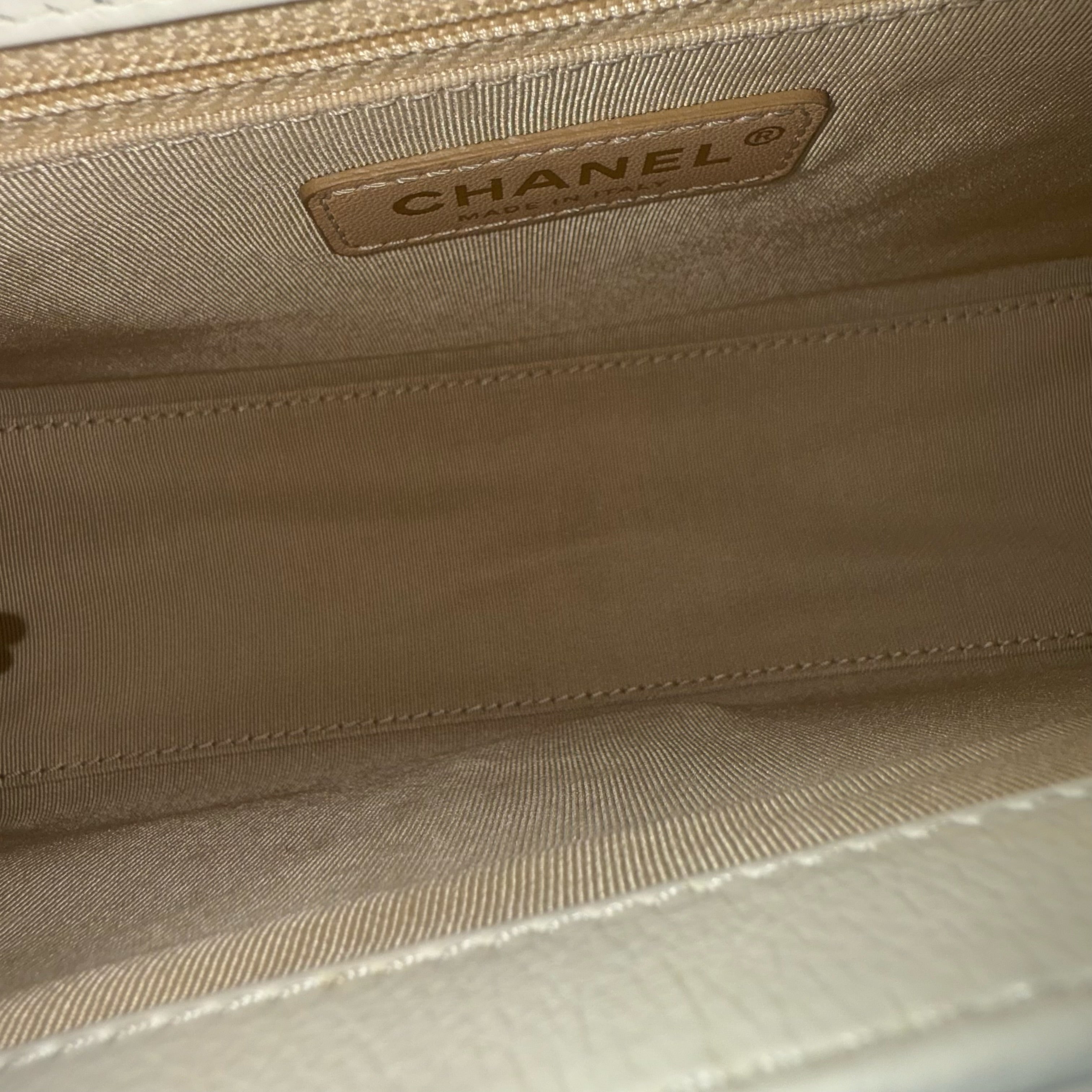 Chanel Label Click Medium - 25CM Quilted Calfskin White Gold Hardware Series 23