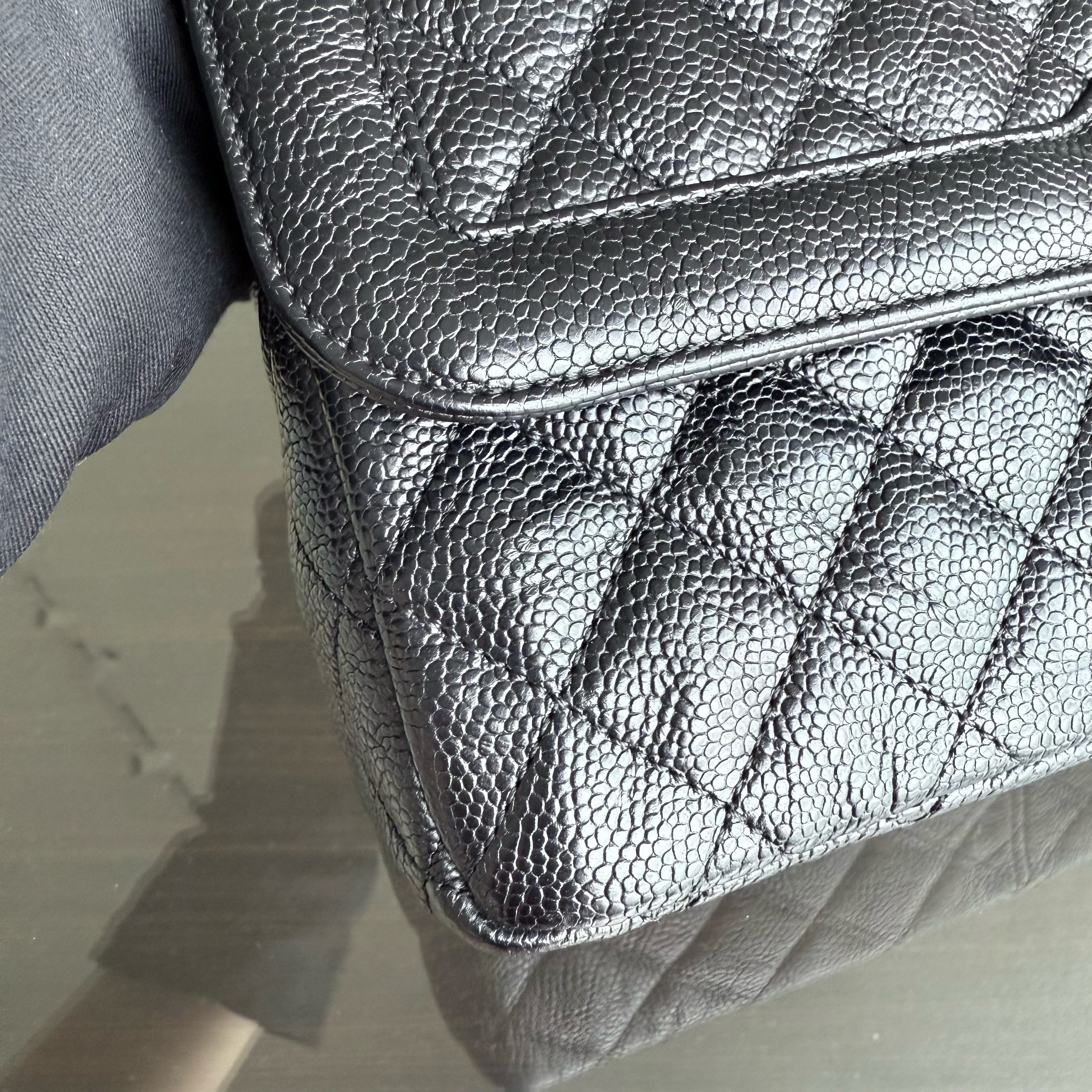 Chanel Seasonal Two-tone Flap Medium - Caviar Quilted Black Gold Hardware Series 22