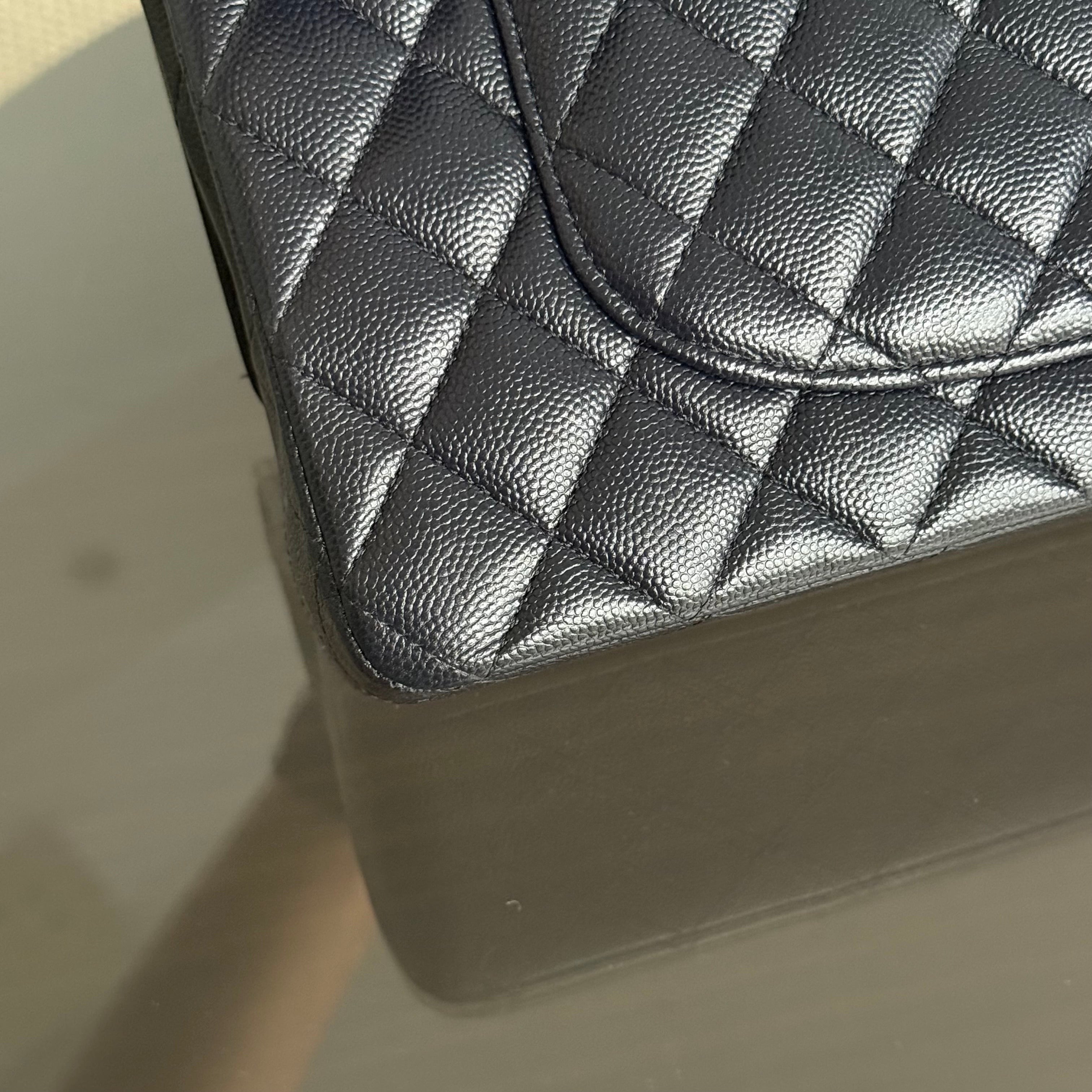 Chanel Classic Flap Medium - Caviar 25CM Quilted Dark Midnight Blue Gold Hardware Series 28