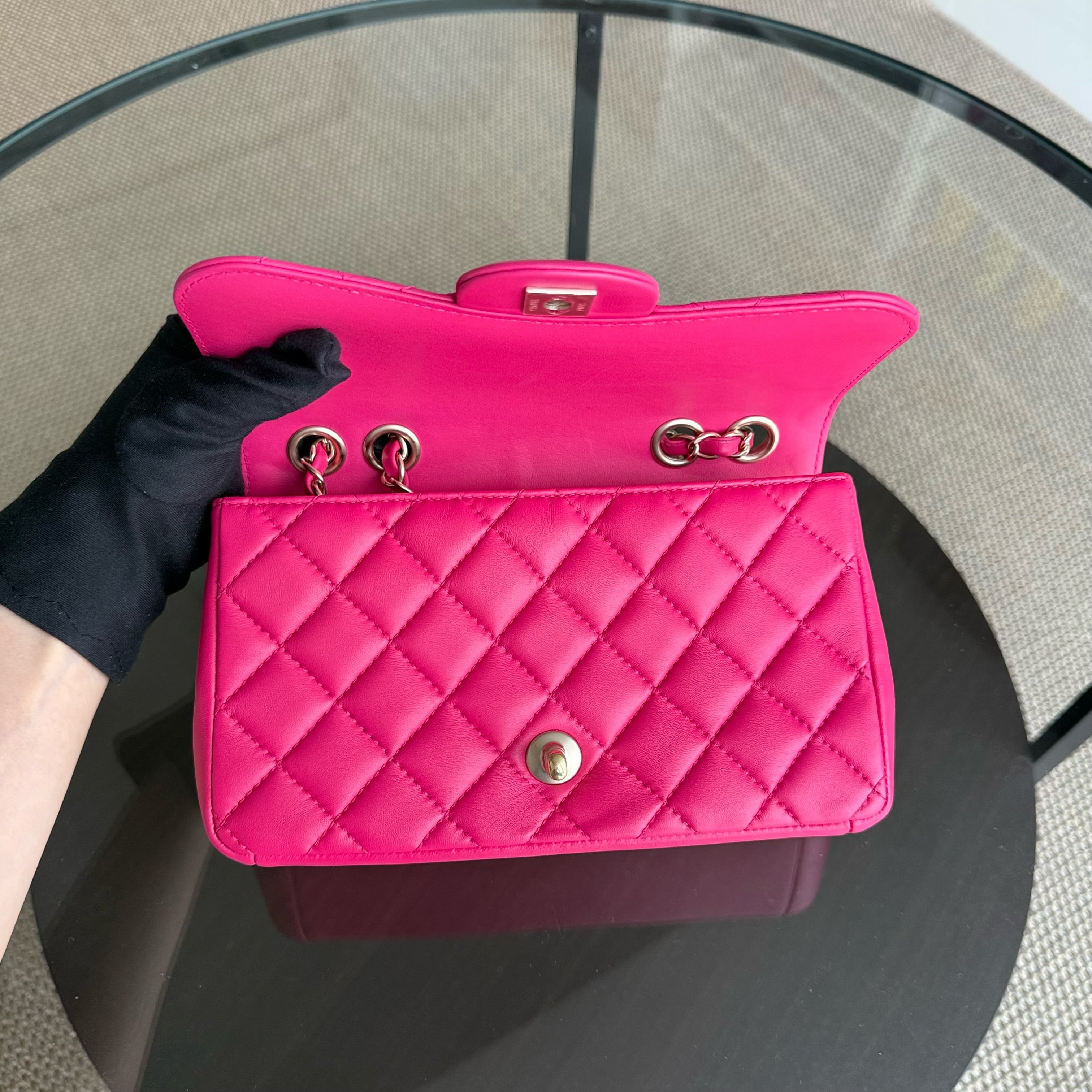 Chanel Chic Flap Small - 23CM Quilted Lambskin Hot Pink Gold Hardware Series 22