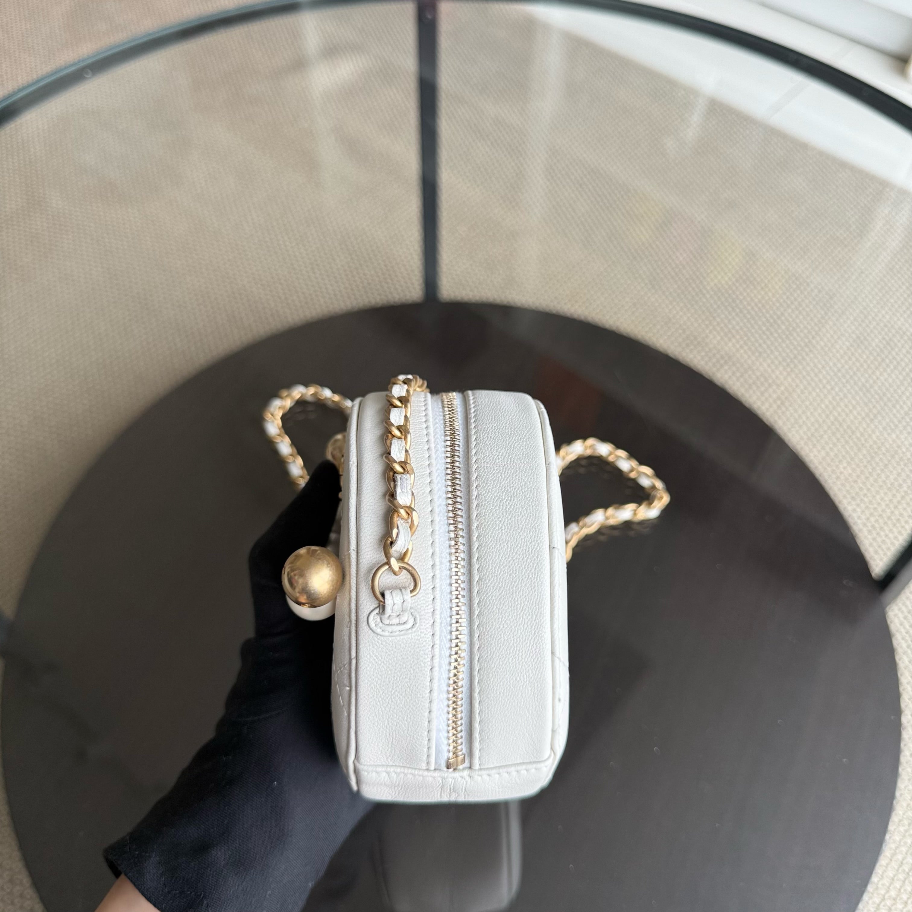 Chanel Pearl Round Clutch with Chain White Calfskin Aged Gold Hardware 29