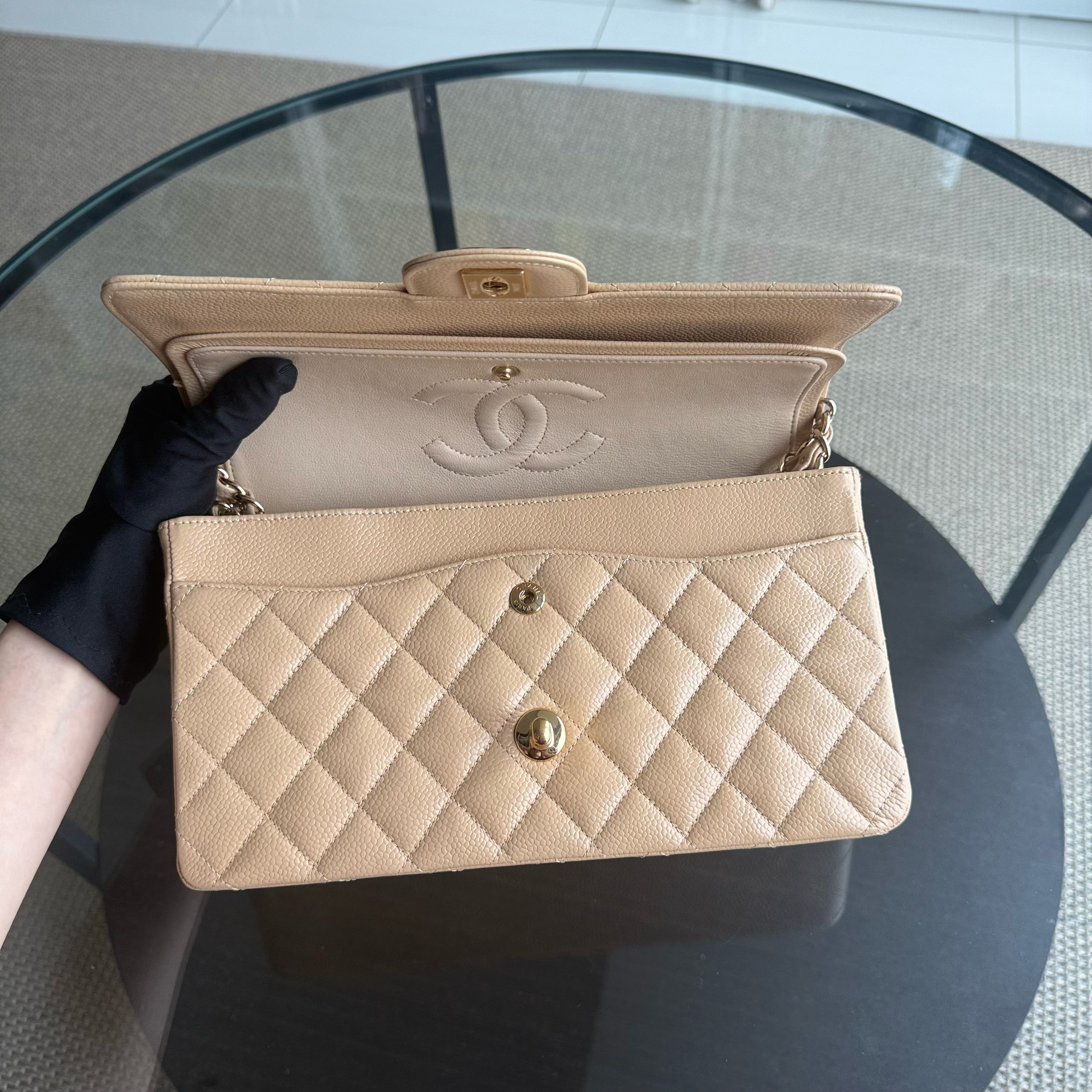 Chanel Classic Flap Medium - Caviar 25CM Quilted Grained Calfskin Beige Gold Hardware Series 18
