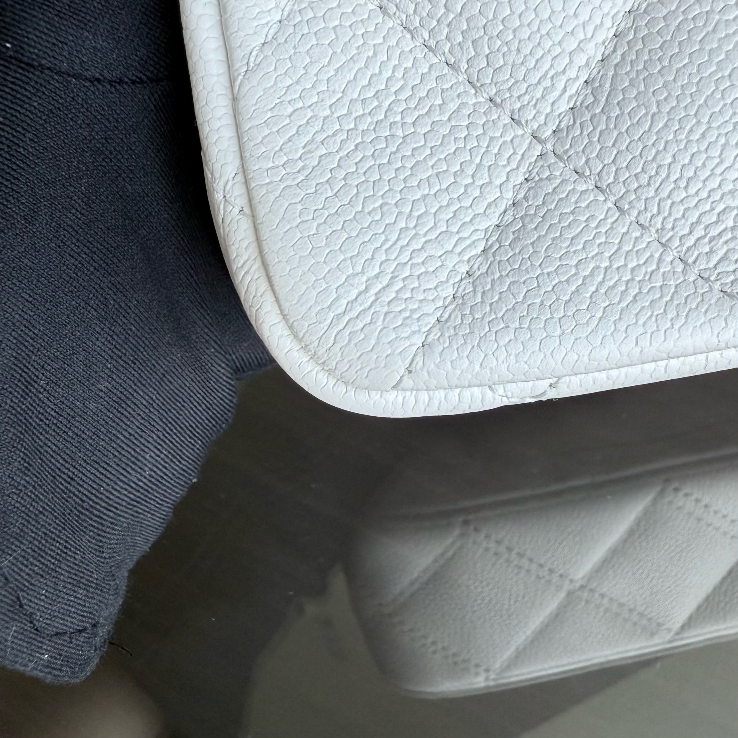 Chanel Flap Mini 21CM Sweetheart 23P - Caviar Quilted White Gold Hardware Microchip