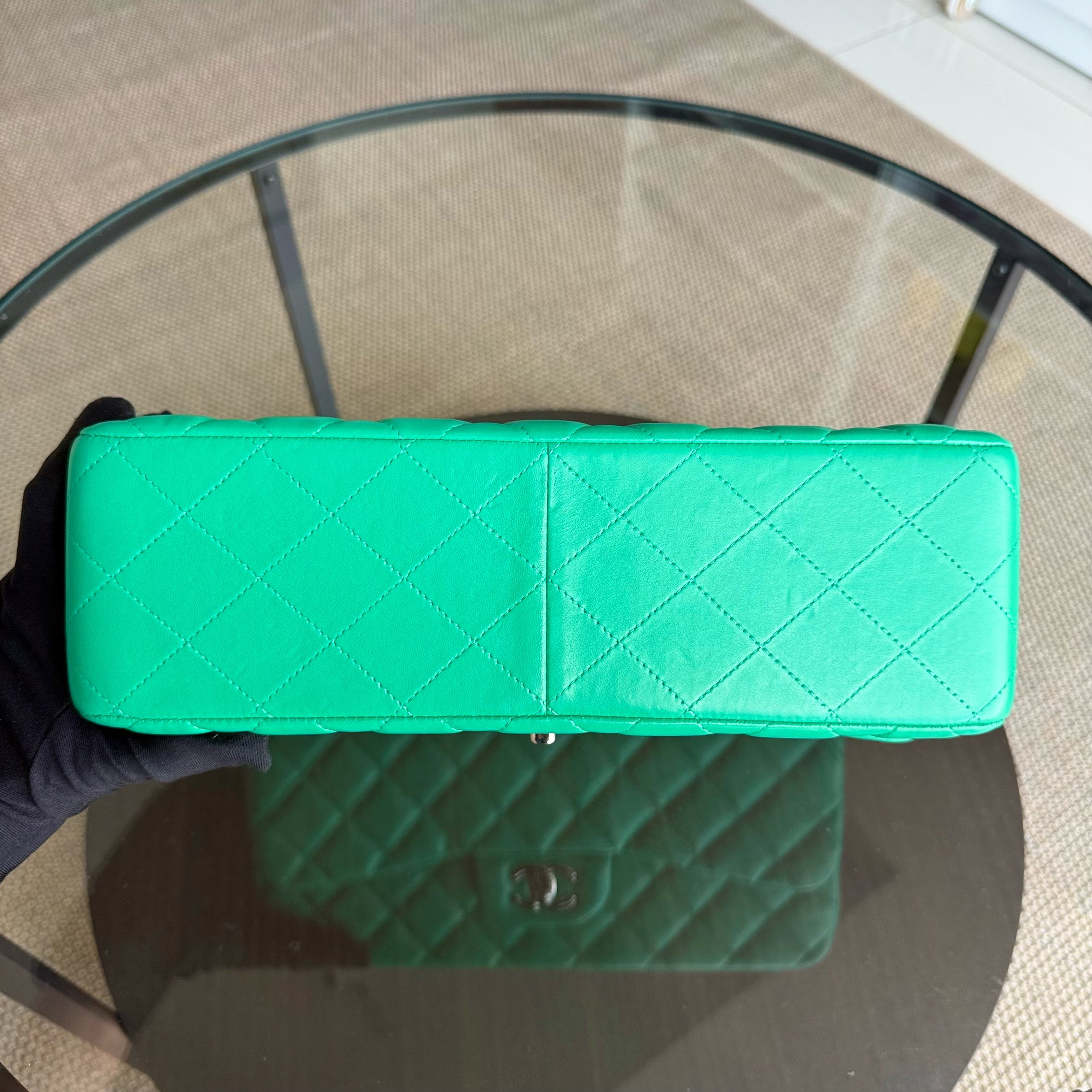 Chanel Classic Flap Jumbo - Double Flap 30CM Quilted Lambskin Green Silver Hardware Series 16