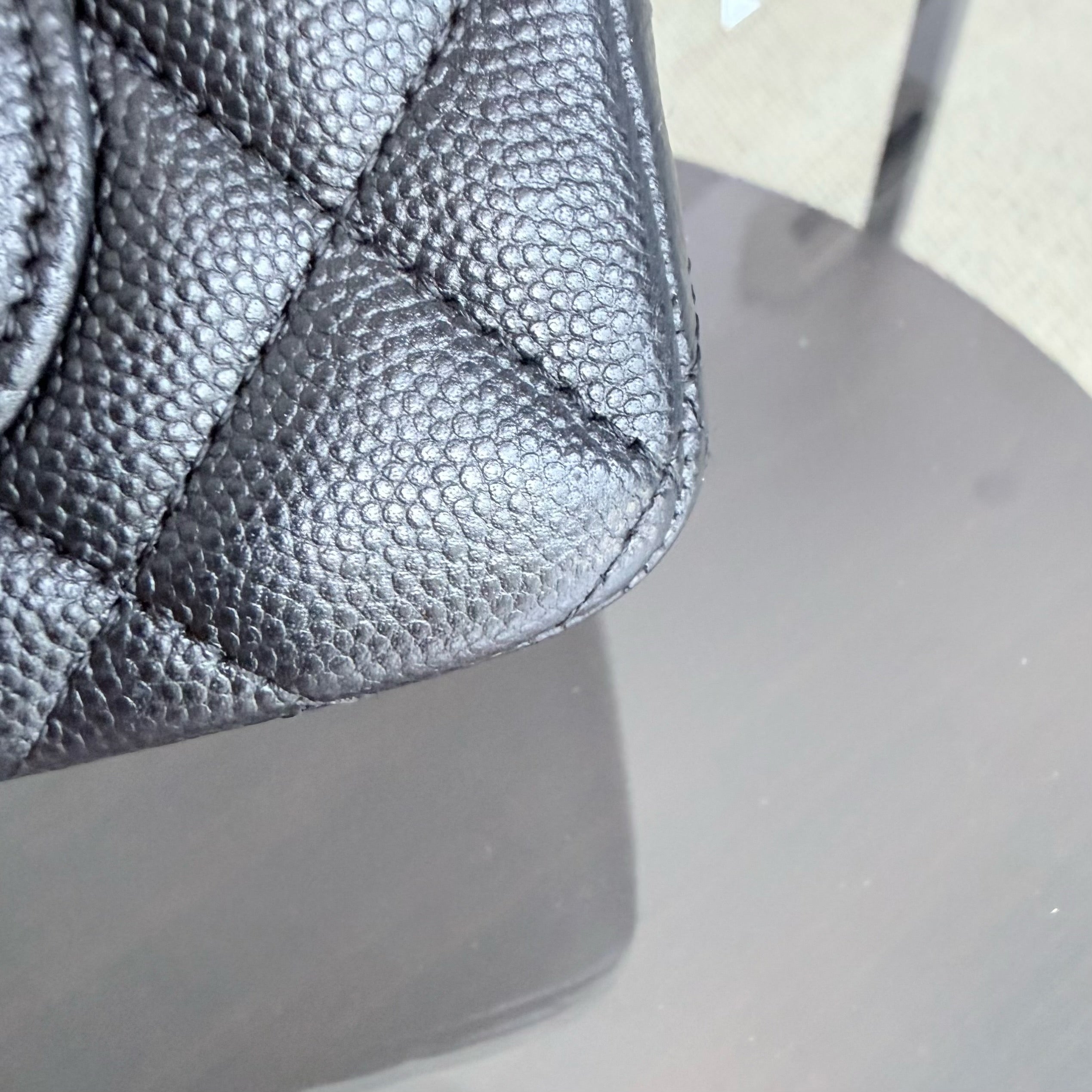 Chanel Classic Flap Mini - Caviar 20CM Quilted Black Gold Hardware Series 23
