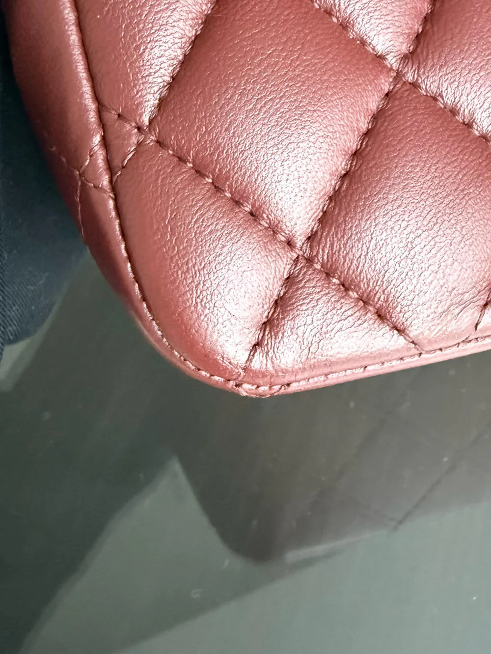 Chanel Classic Flap Mini Square - 17CM Quilted Lambskin Burgundy Gold Hardware Series 24