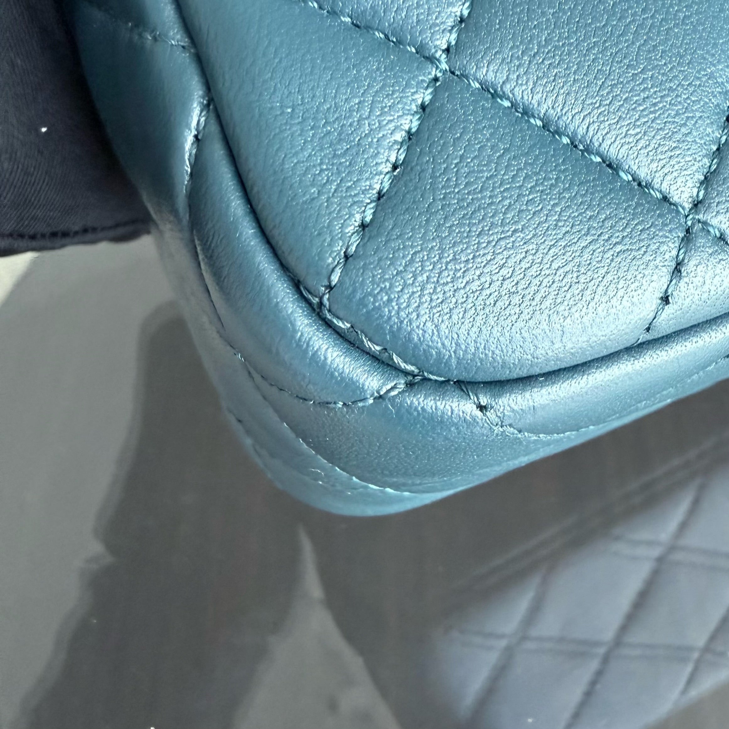 Chanel Seasonal Two-tone Flap Small - Quilted Lambskin Pink Burgundy Gold Hardware Series 23