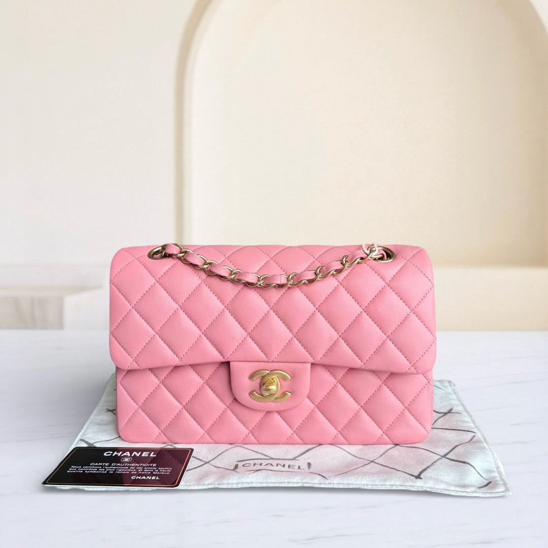 Chanel Classic Flap Small - Lambskin 23CM Quilted Pink Gold Hardware Series 27