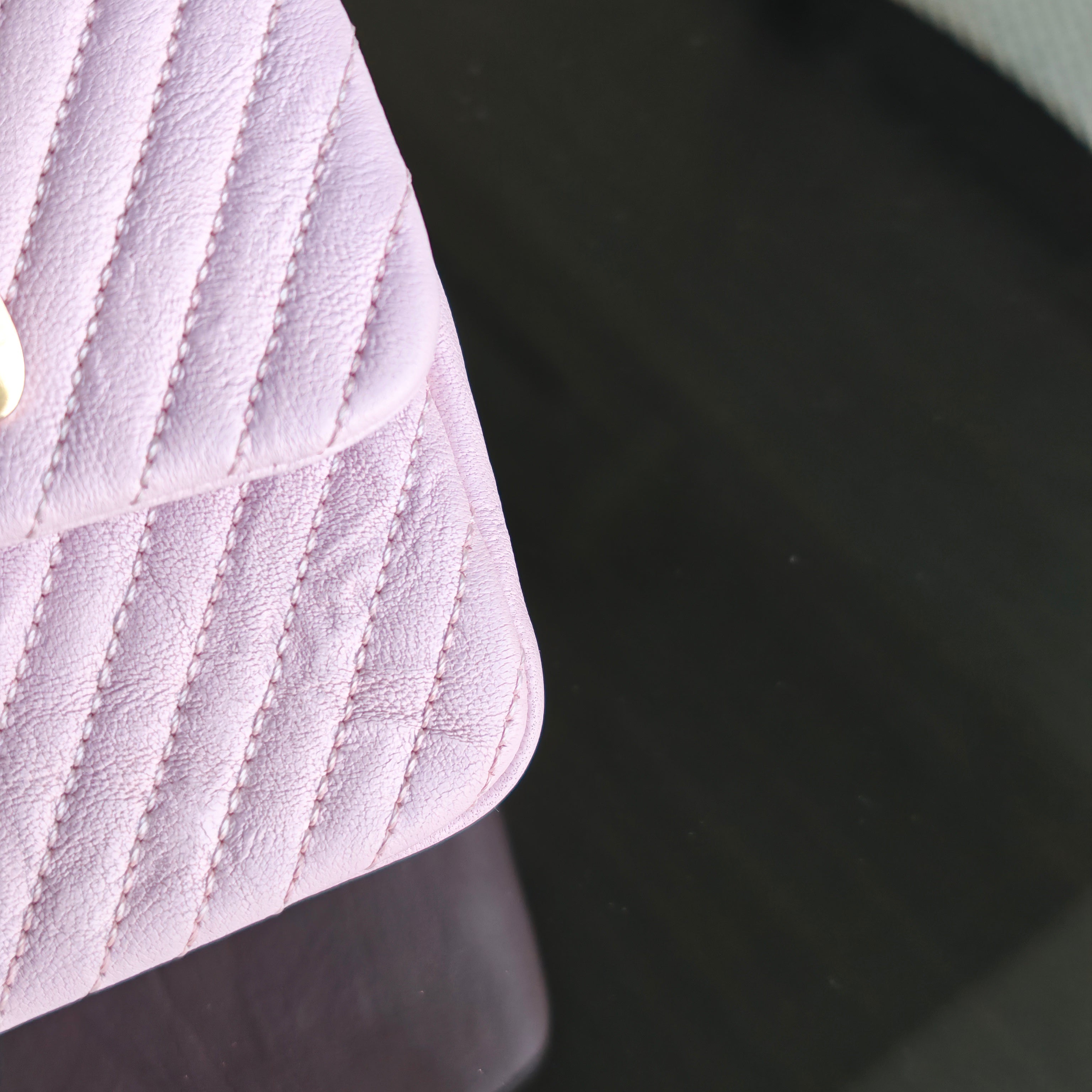 Chanel Seasonal Flap - Chevron Surpique CC Herringbone Medallion Flap Light pink Gold Hardware Series 22