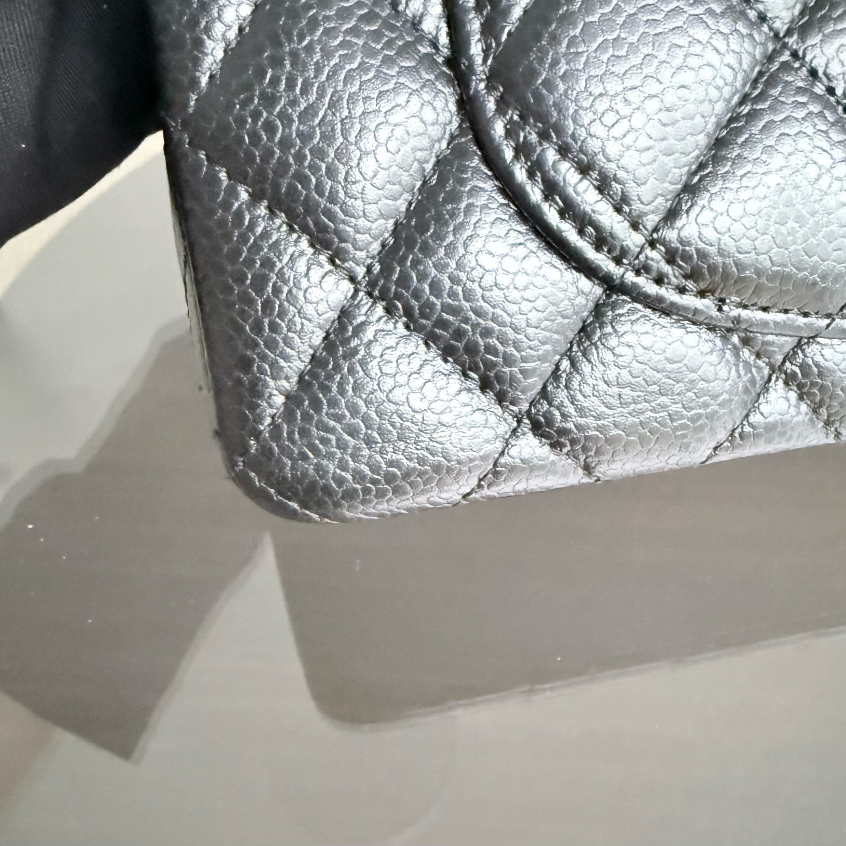 Chanel Classic Flap Small - Caviar 23CM Quilted Black Gold Hardware Series 25