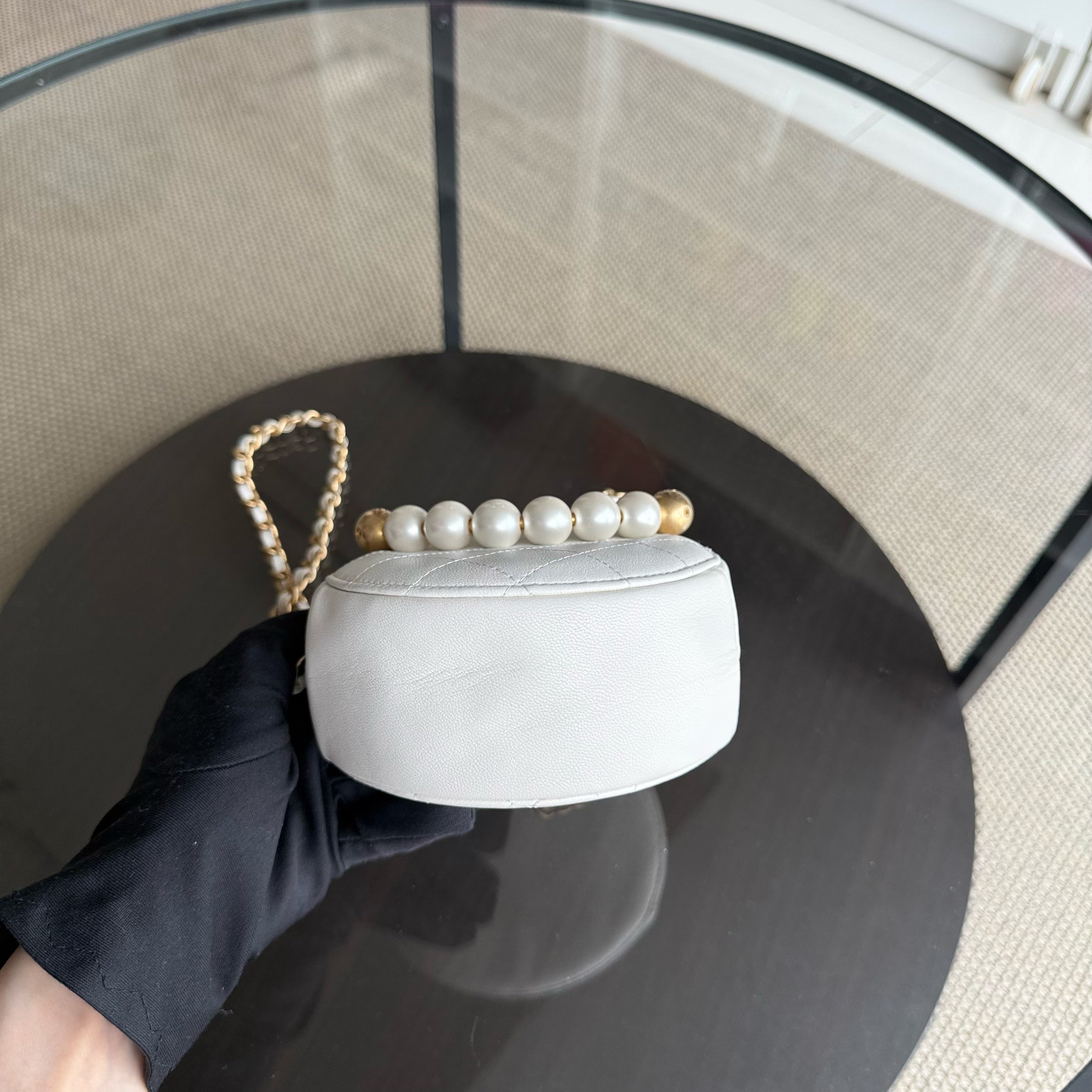 Chanel Pearl Round Clutch with Chain White Calfskin Aged Gold Hardware 29